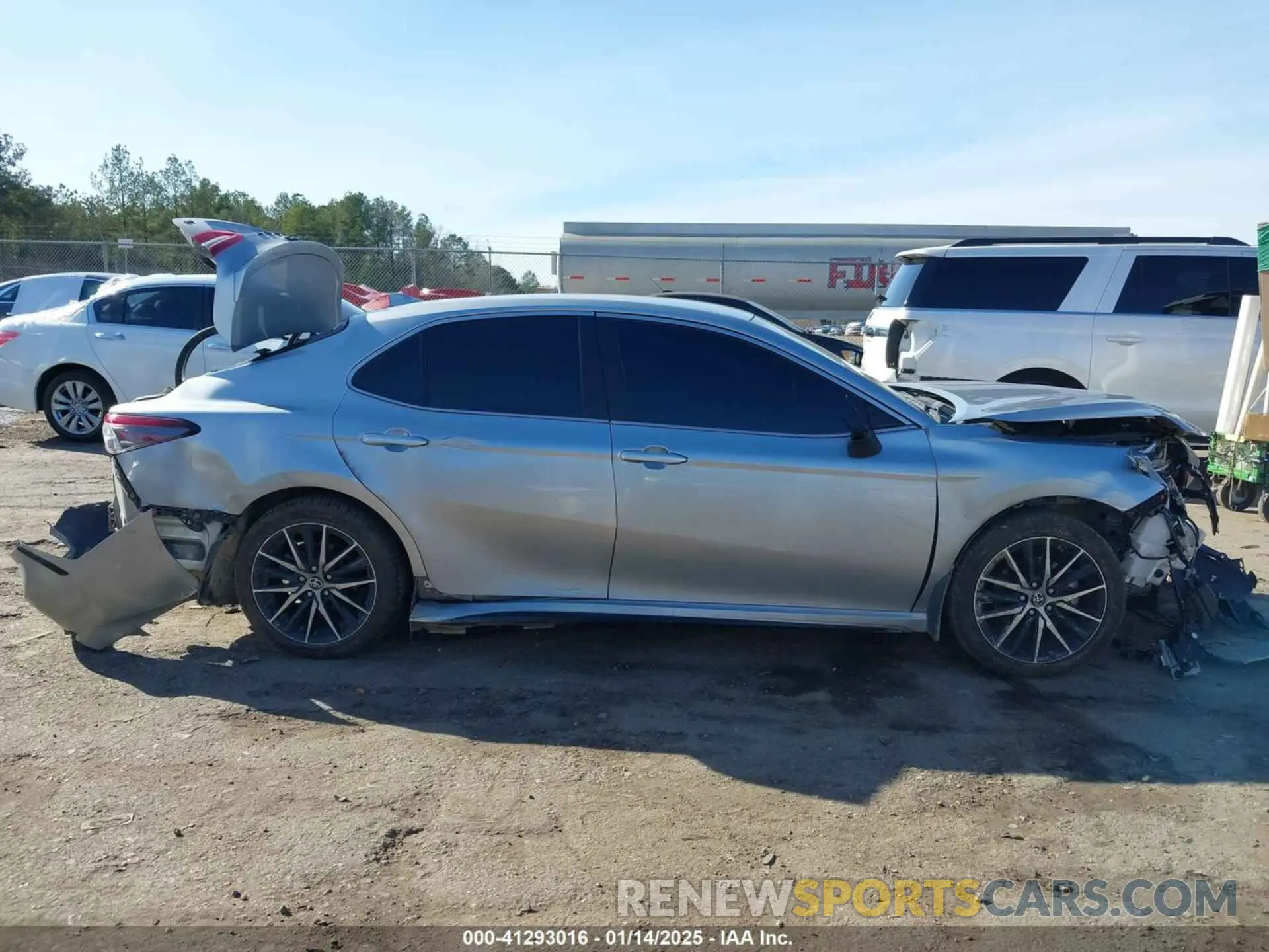 13 Фотография поврежденного автомобиля 4T1G11AKXPU821476 TOYOTA CAMRY 2023