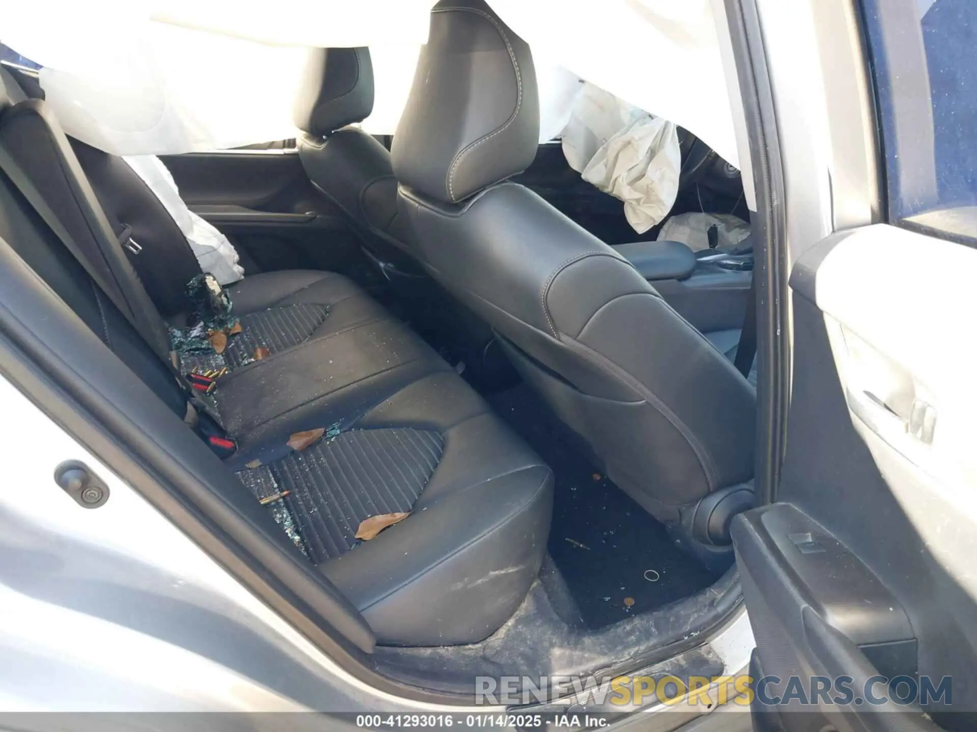 8 Фотография поврежденного автомобиля 4T1G11AKXPU821476 TOYOTA CAMRY 2023
