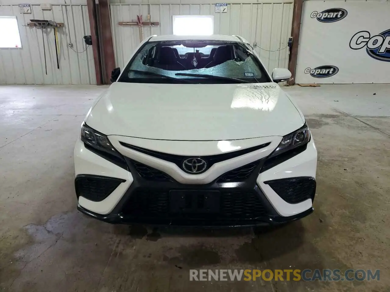 5 Фотография поврежденного автомобиля 4T1G11AKXPU824507 TOYOTA CAMRY 2023
