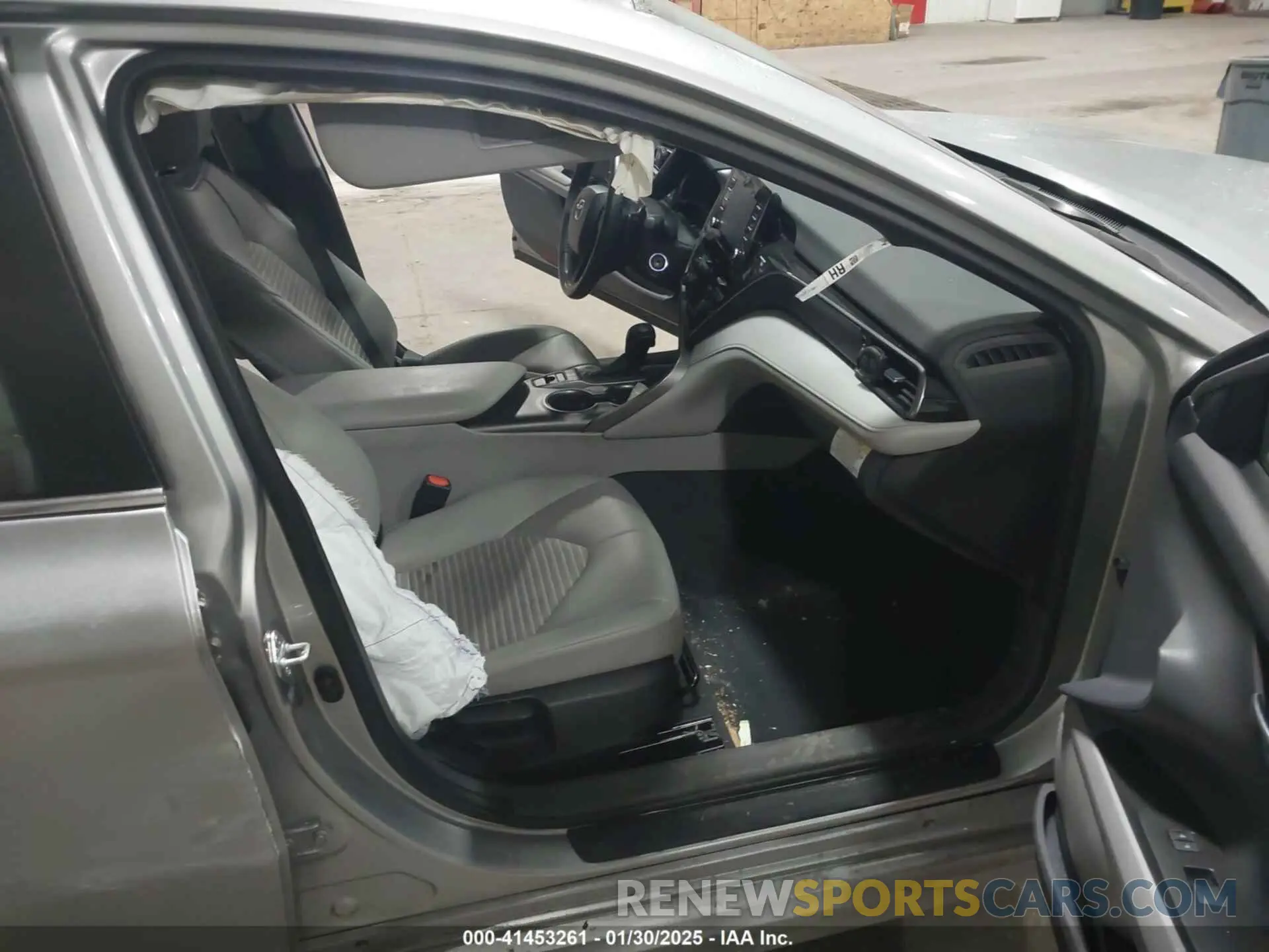 5 Photograph of a damaged car 4T1G11BK1PU078589 TOYOTA CAMRY 2023