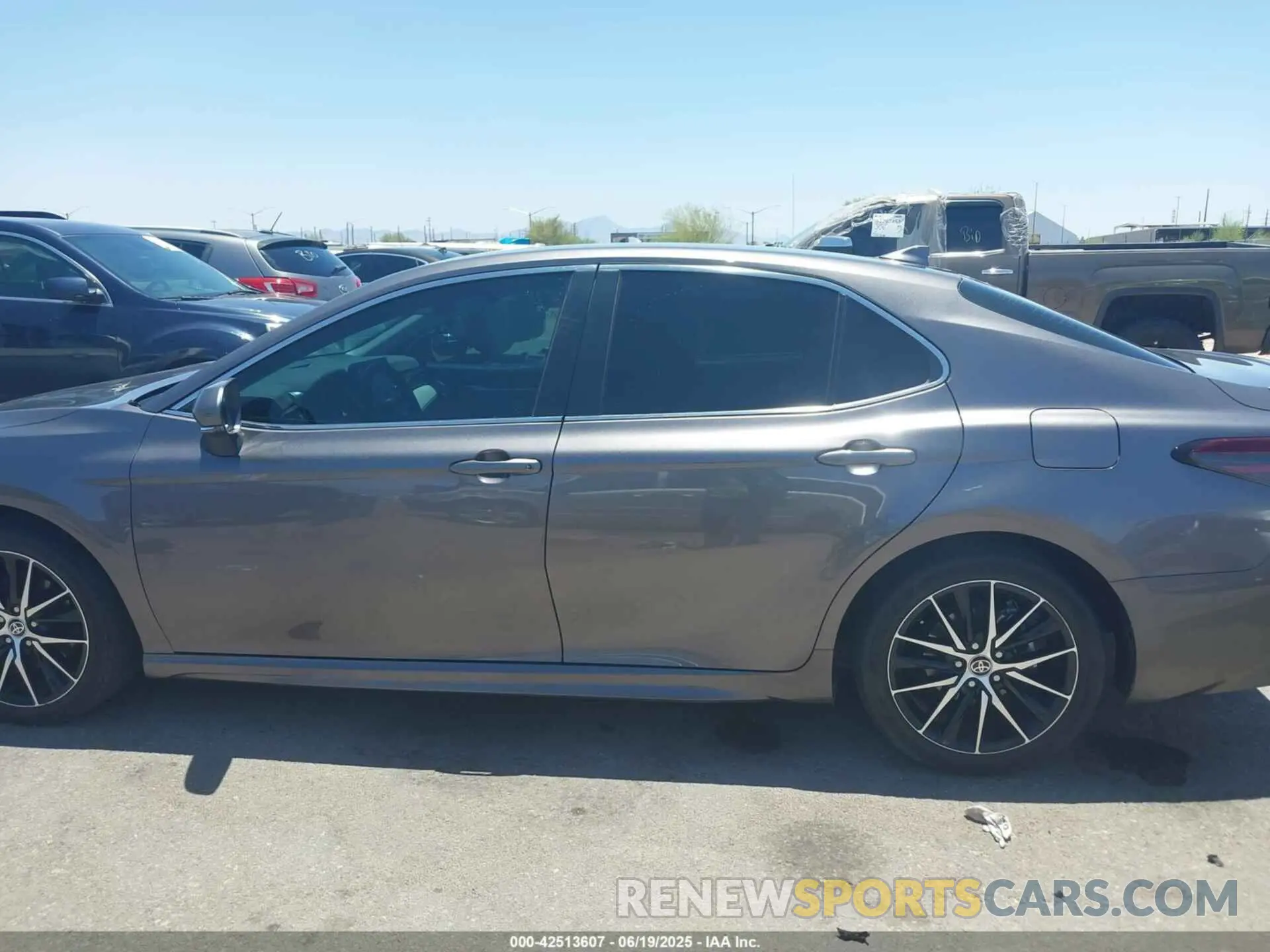 15 Фотография поврежденного автомобиля 4T1G11BK1PU086482 TOYOTA CAMRY 2023