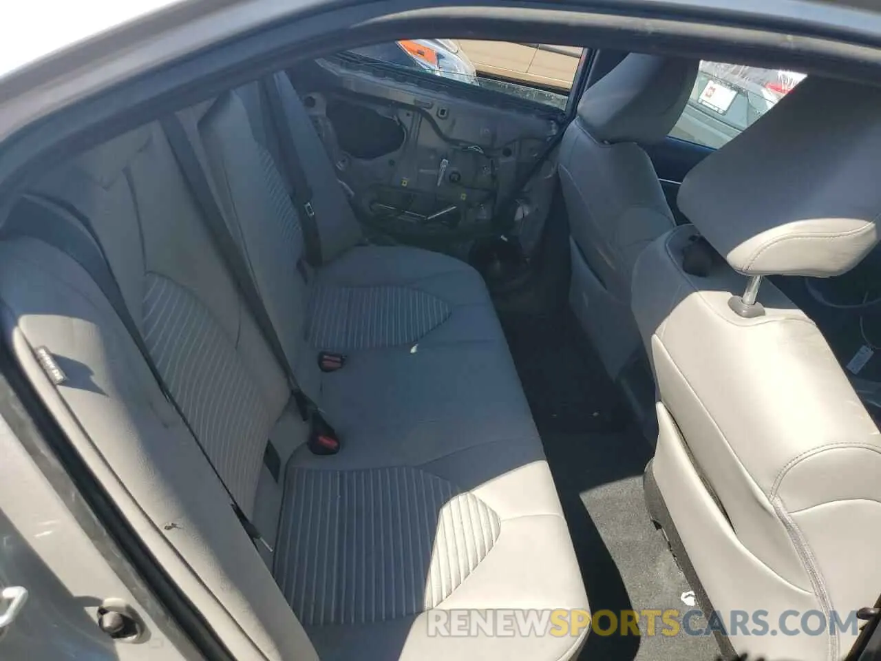 10 Photograph of a damaged car 4T1G11BK4PU081650 TOYOTA CAMRY 2023