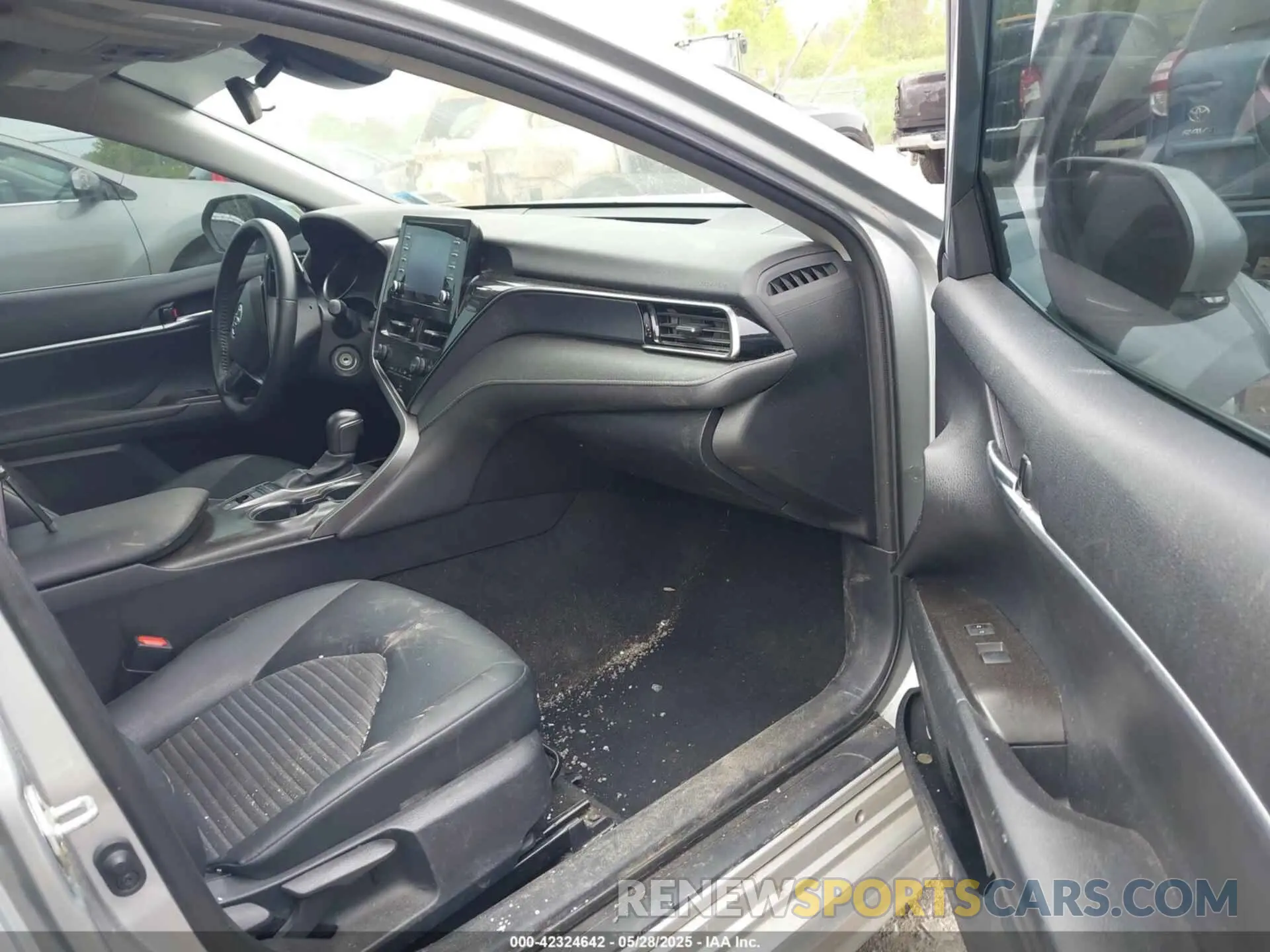5 Фотография поврежденного автомобиля 4T1G11BK4PU089652 TOYOTA CAMRY 2023