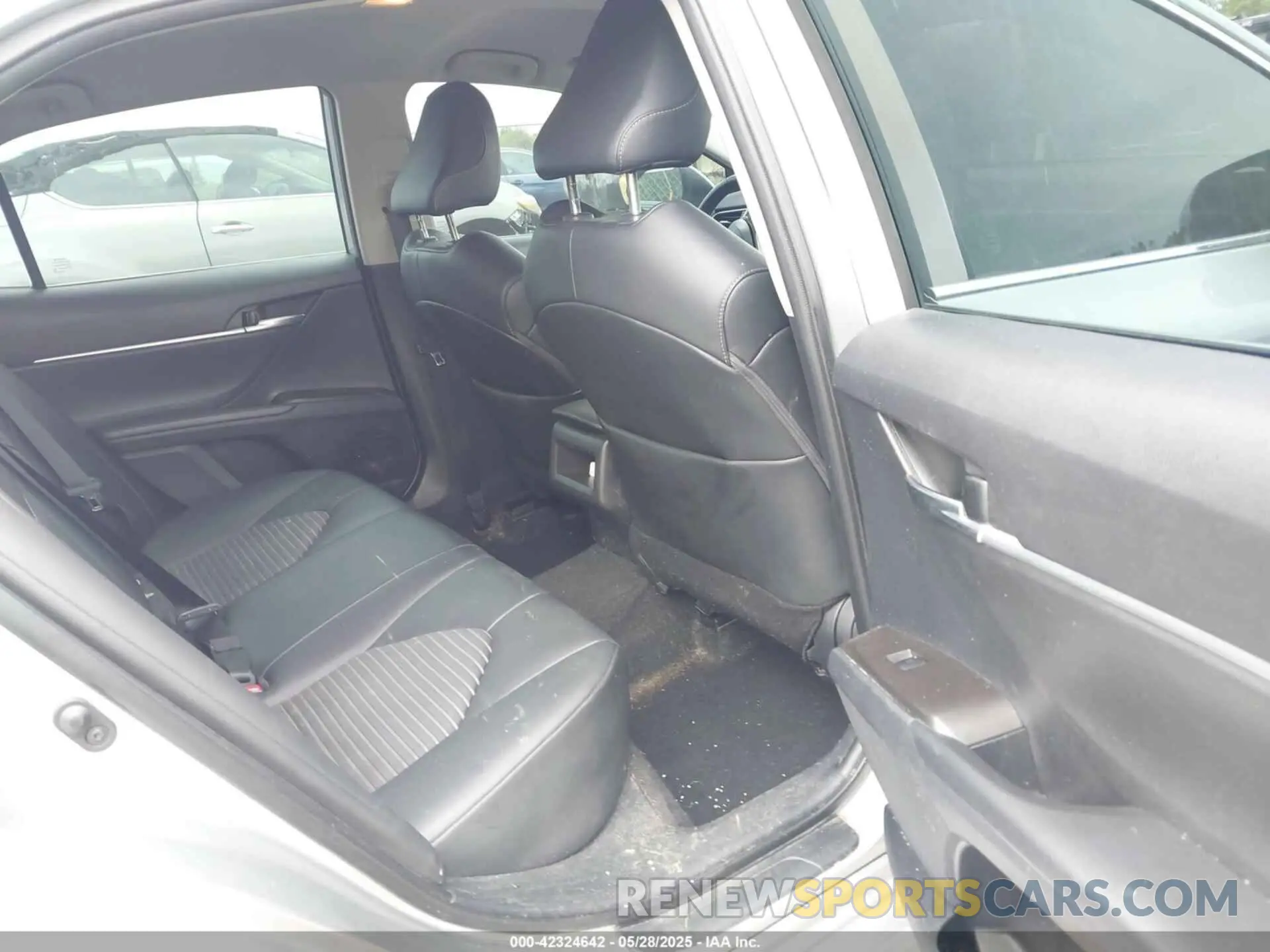 8 Фотография поврежденного автомобиля 4T1G11BK4PU089652 TOYOTA CAMRY 2023
