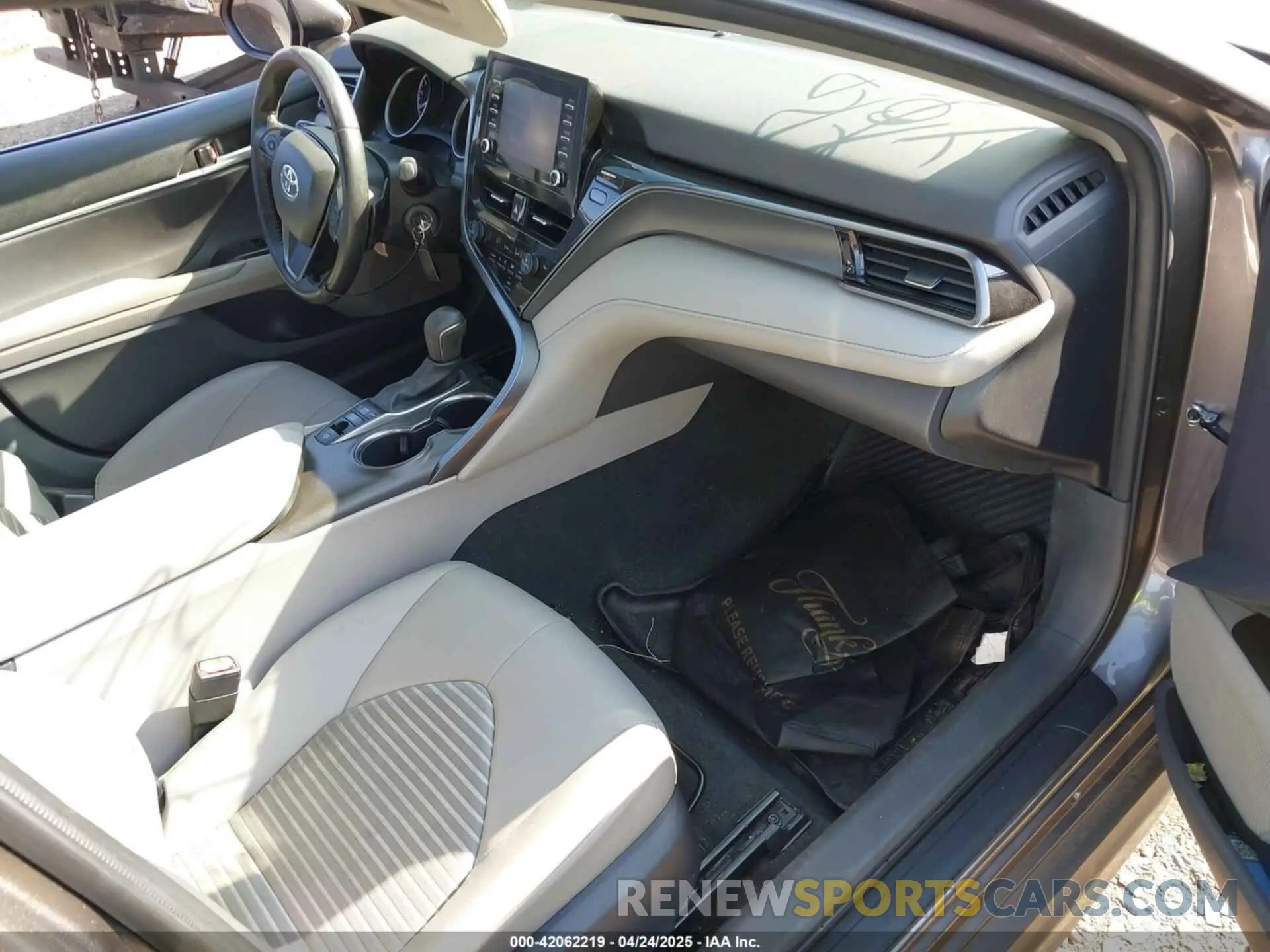 5 Фотография поврежденного автомобиля 4T1G11BK6PU096991 TOYOTA CAMRY 2023
