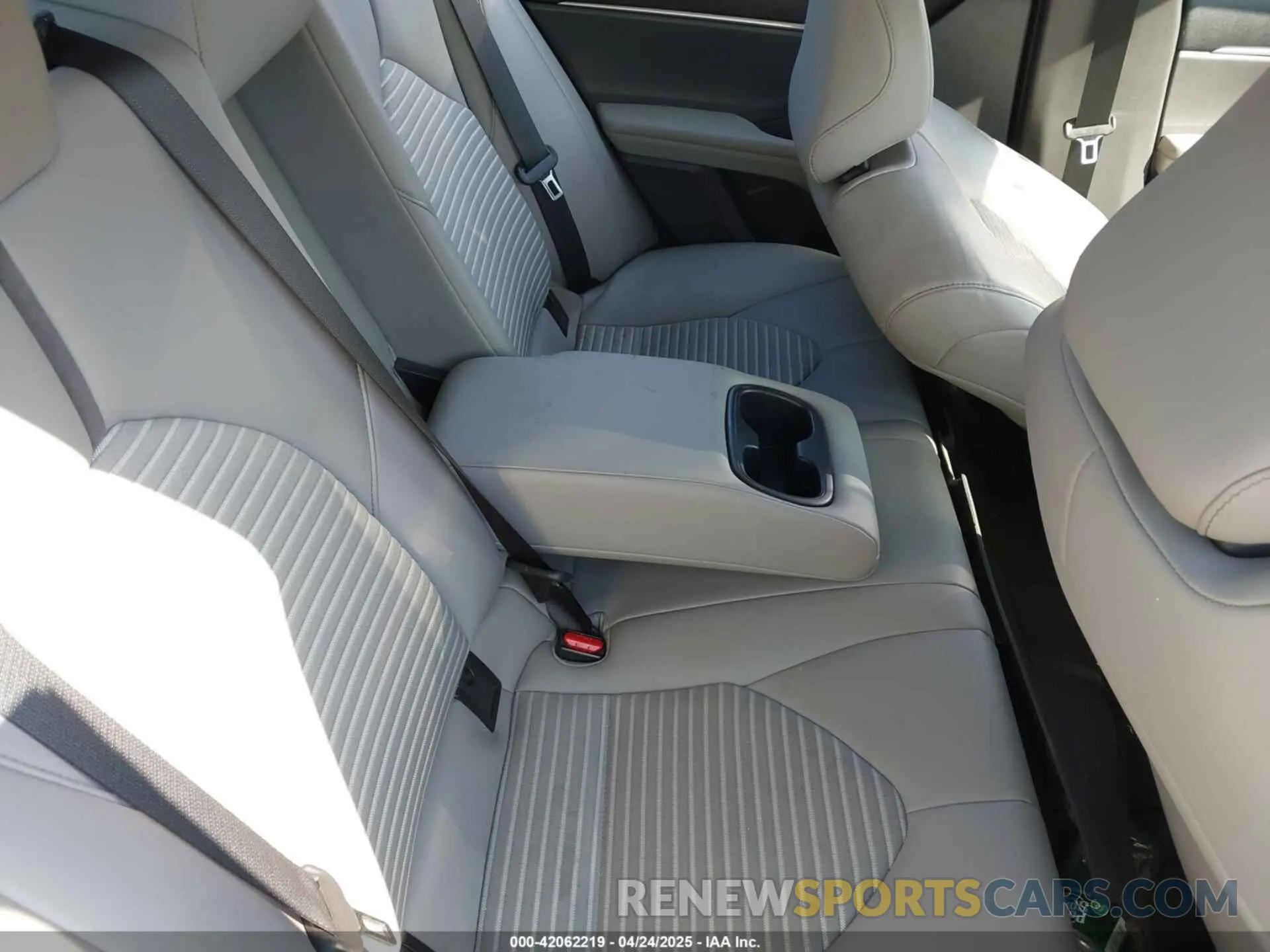 8 Фотография поврежденного автомобиля 4T1G11BK6PU096991 TOYOTA CAMRY 2023