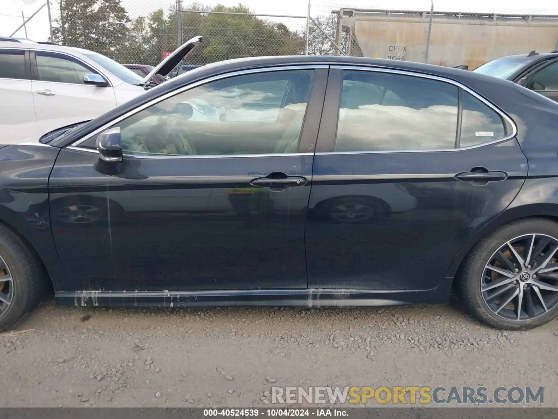 13 Фотография поврежденного автомобиля 4T1G11BK7PU076734 TOYOTA CAMRY 2023