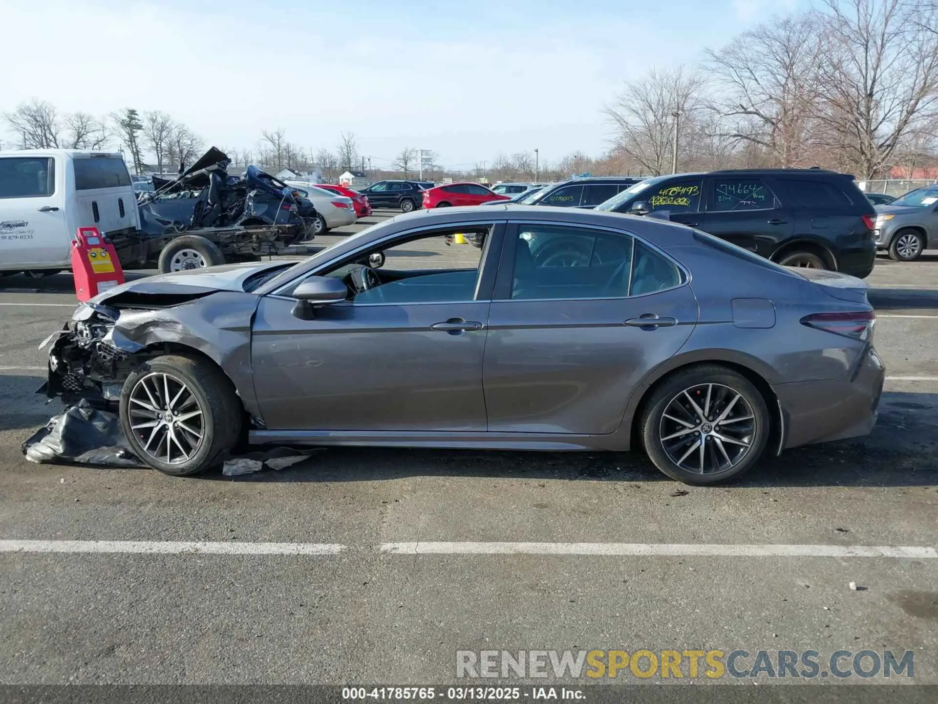 13 Фотография поврежденного автомобиля 4T1G11BK7PU077382 TOYOTA CAMRY 2023