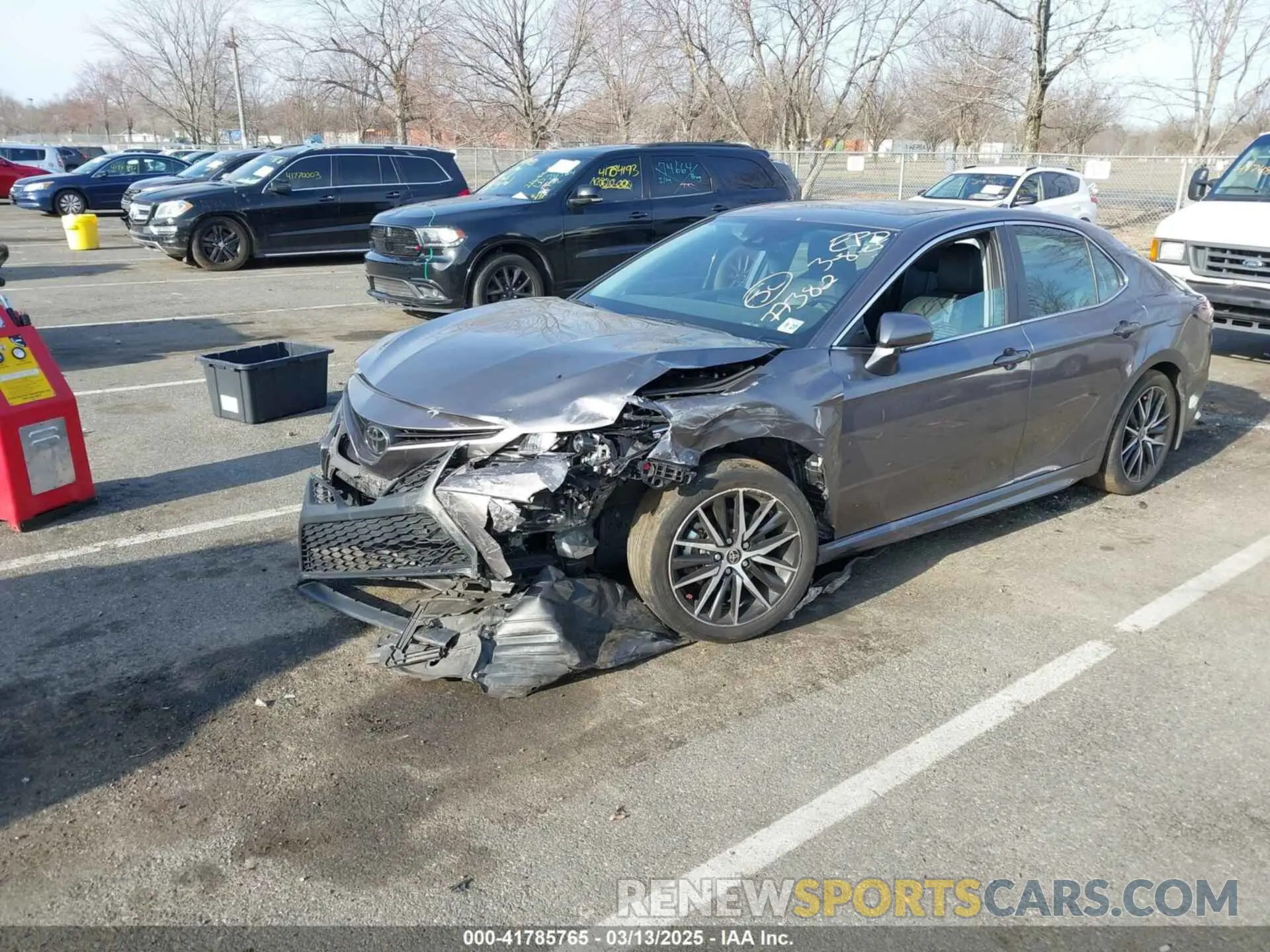 2 Фотография поврежденного автомобиля 4T1G11BK7PU077382 TOYOTA CAMRY 2023