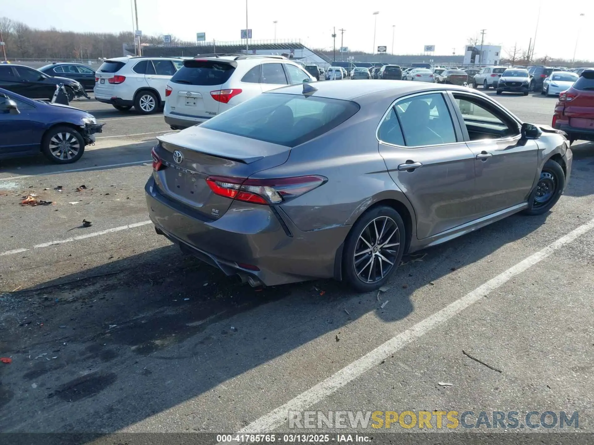 4 Фотография поврежденного автомобиля 4T1G11BK7PU077382 TOYOTA CAMRY 2023