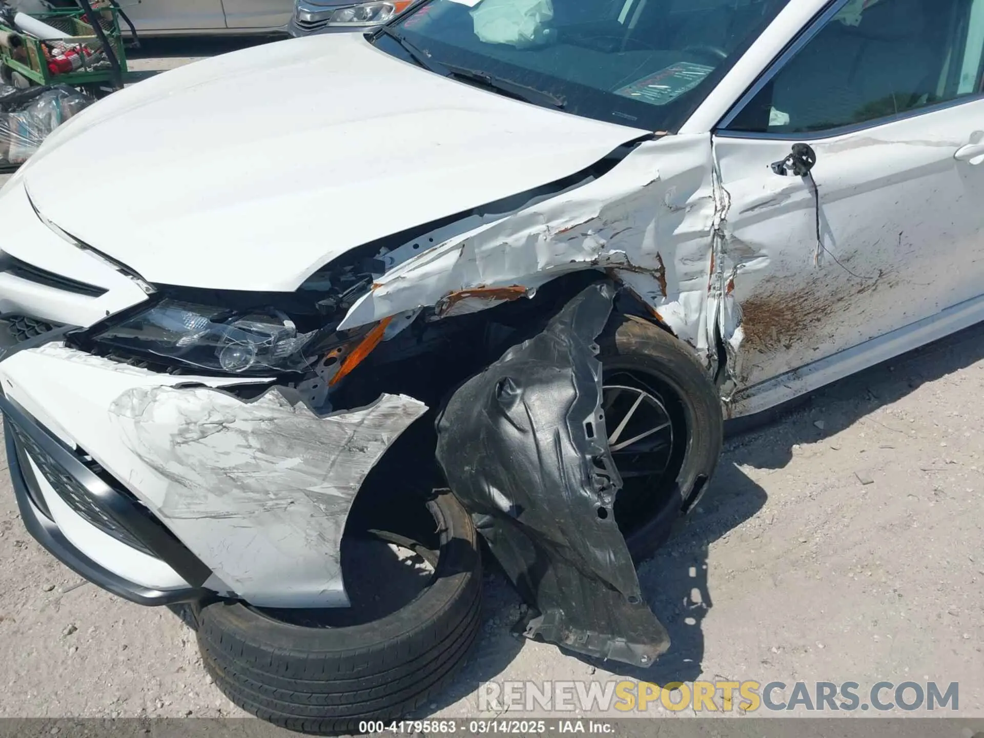 18 Фотография поврежденного автомобиля 4T1G11BK7PU097308 TOYOTA CAMRY 2023