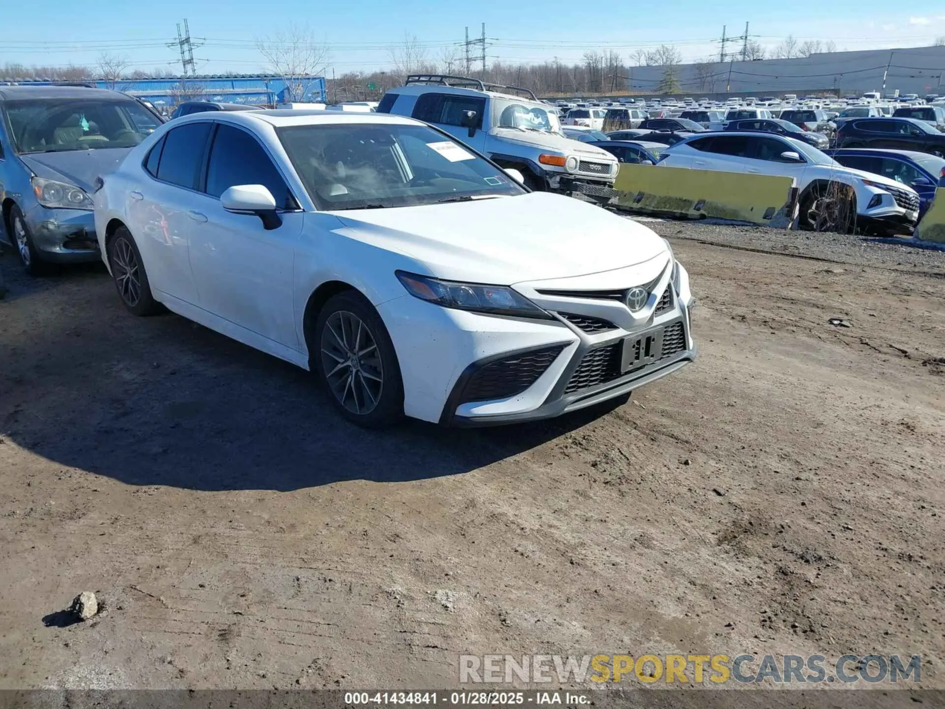 1 Фотография поврежденного автомобиля 4T1G11BK8PU084759 TOYOTA CAMRY 2023