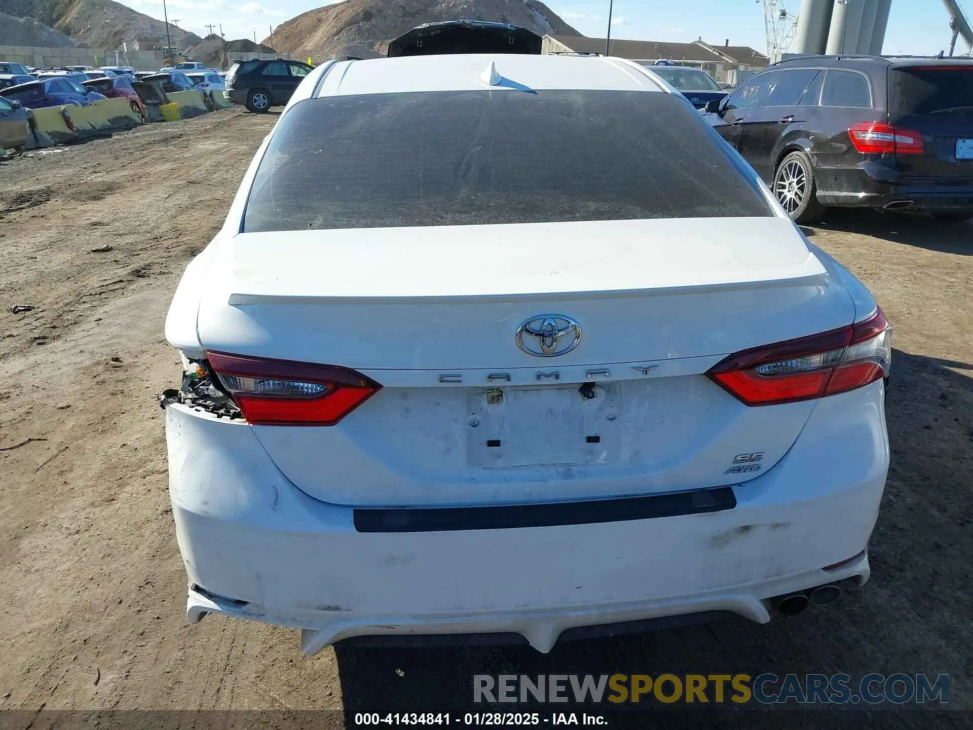 6 Фотография поврежденного автомобиля 4T1G11BK8PU084759 TOYOTA CAMRY 2023