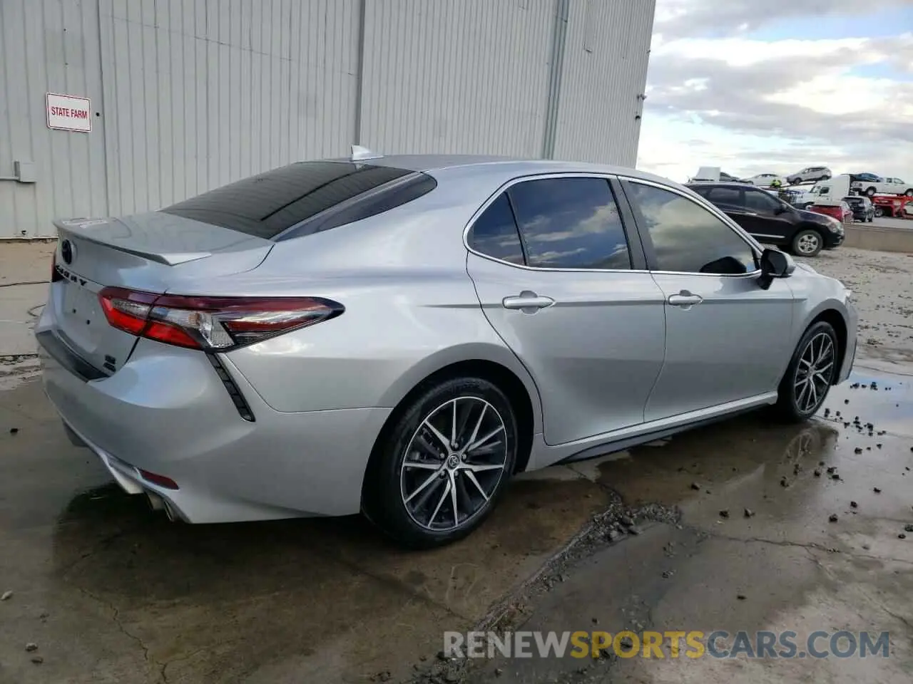 3 Фотография поврежденного автомобиля 4T1G11BK8PU104167 TOYOTA CAMRY 2023