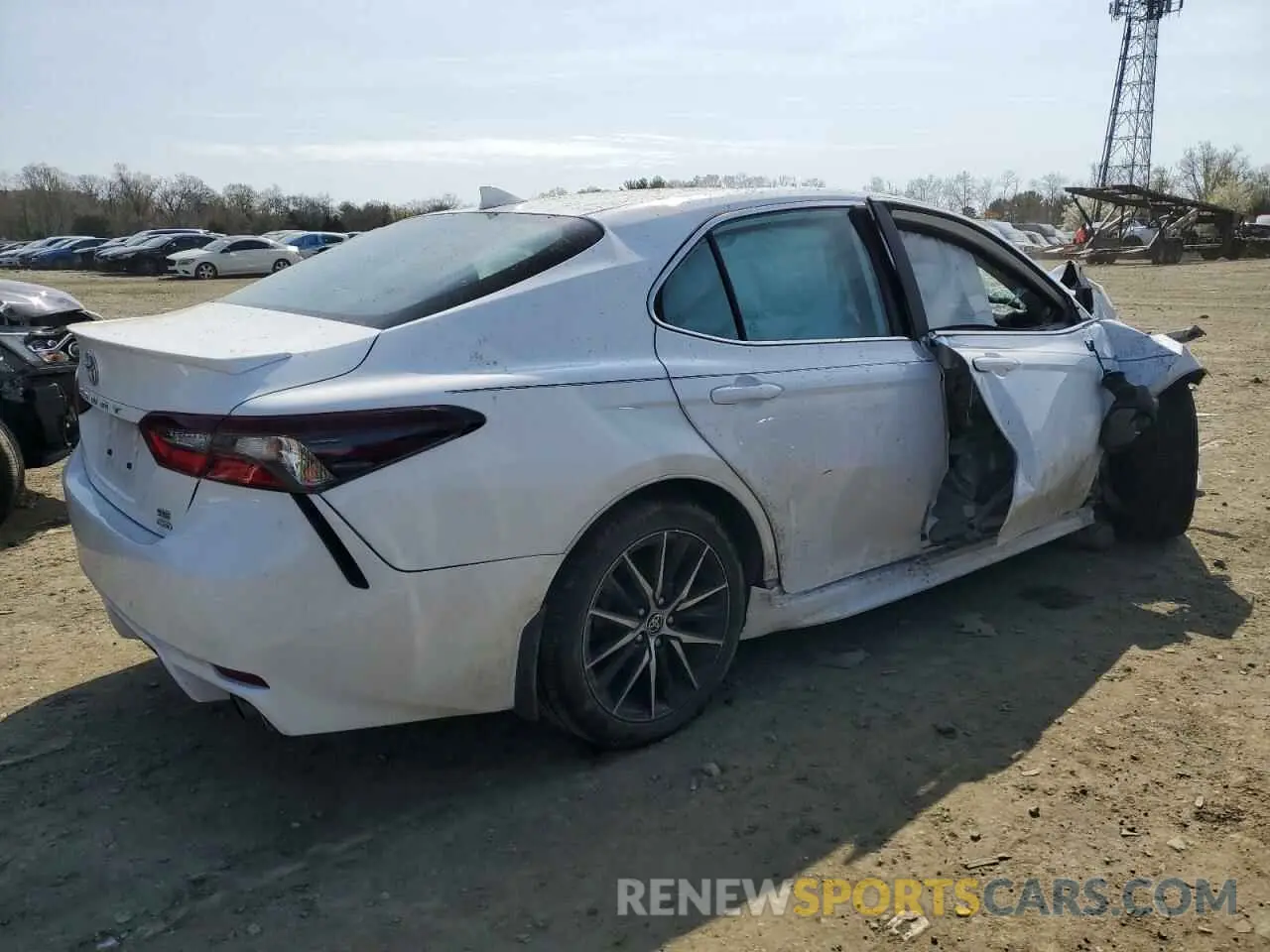 3 Фотография поврежденного автомобиля 4T1G11BK8PU106517 TOYOTA CAMRY 2023