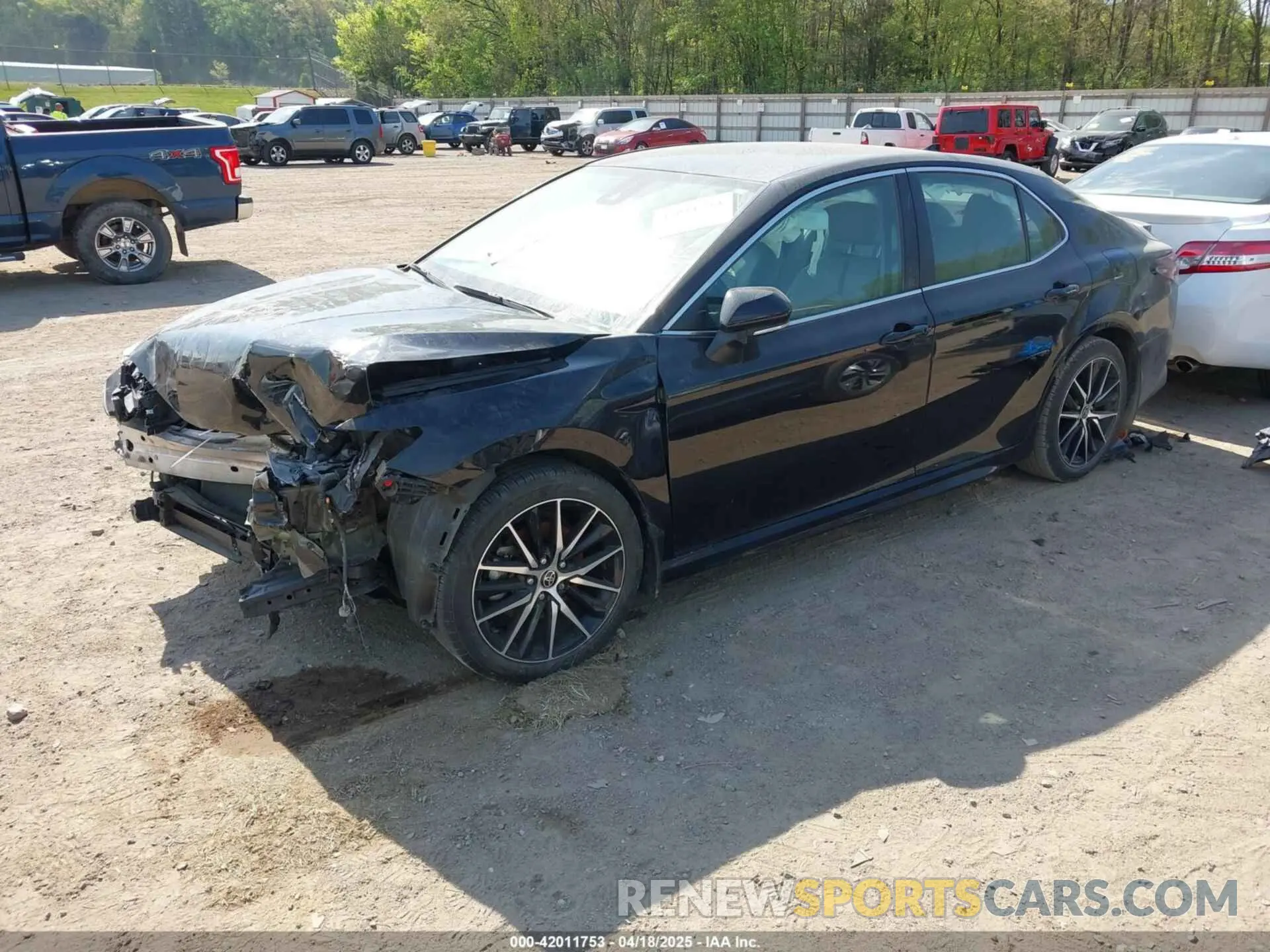 2 Photograph of a damaged car 4T1G31AK3PU607259 TOYOTA CAMRY 2023