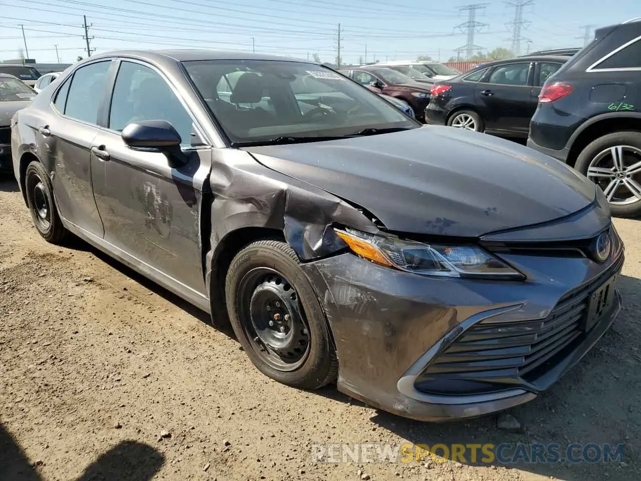 4 Photograph of a damaged car 4T1H31AK2PU616586 TOYOTA CAMRY 2023