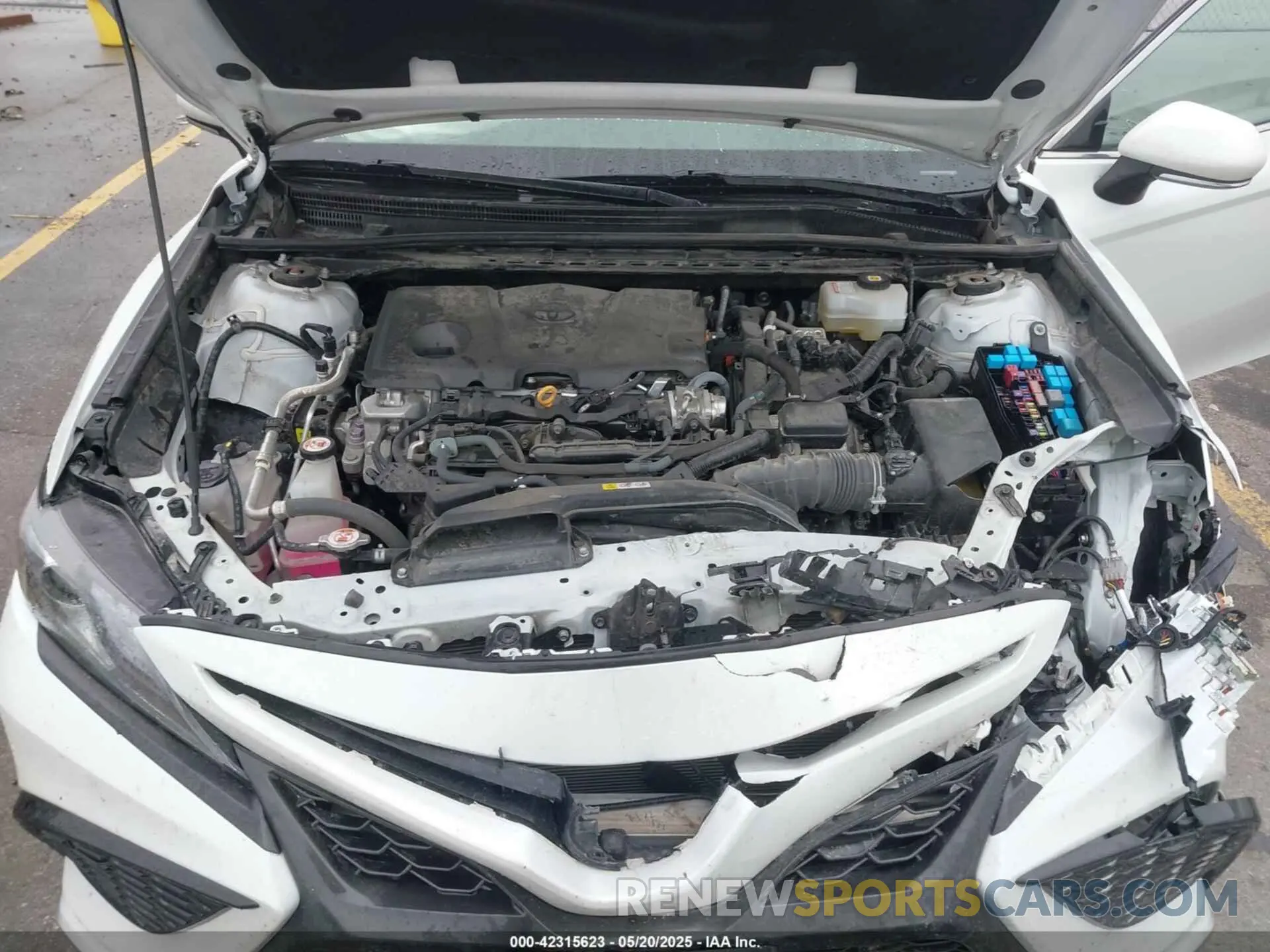 10 Фотография поврежденного автомобиля 4T1K31AK1PU603690 TOYOTA CAMRY 2023