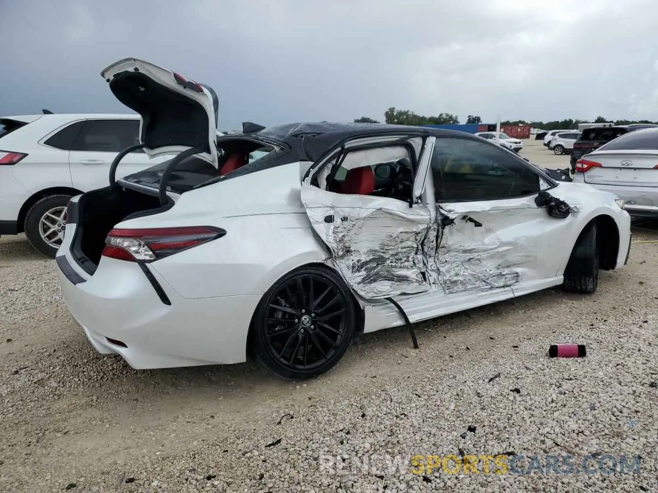 3 Photograph of a damaged car 4T1K31AK2PU048278 TOYOTA CAMRY 2023