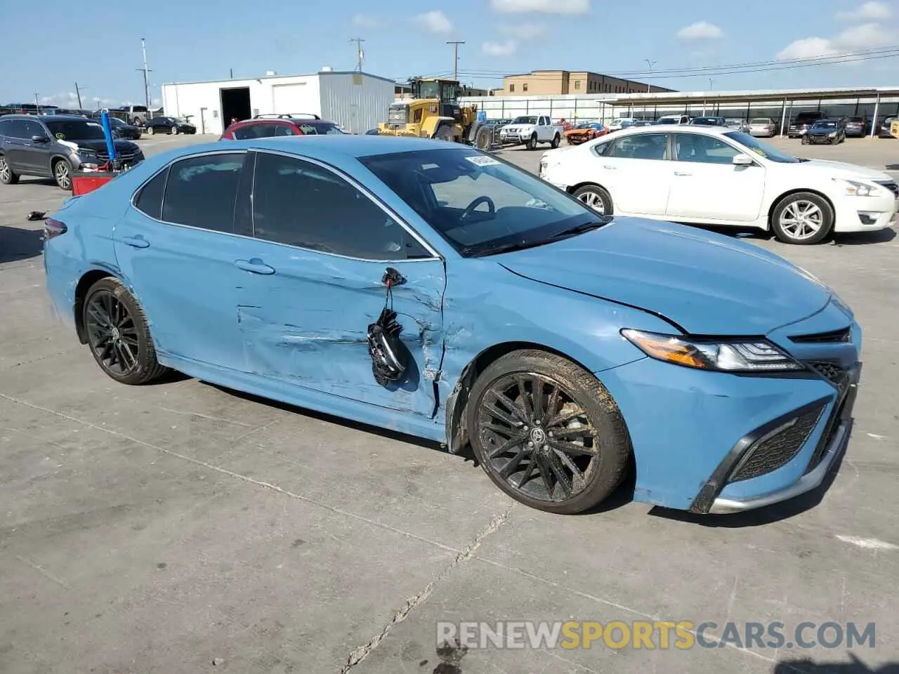 4 Photograph of a damaged car 4T1K31AK4PU047889 TOYOTA CAMRY 2023