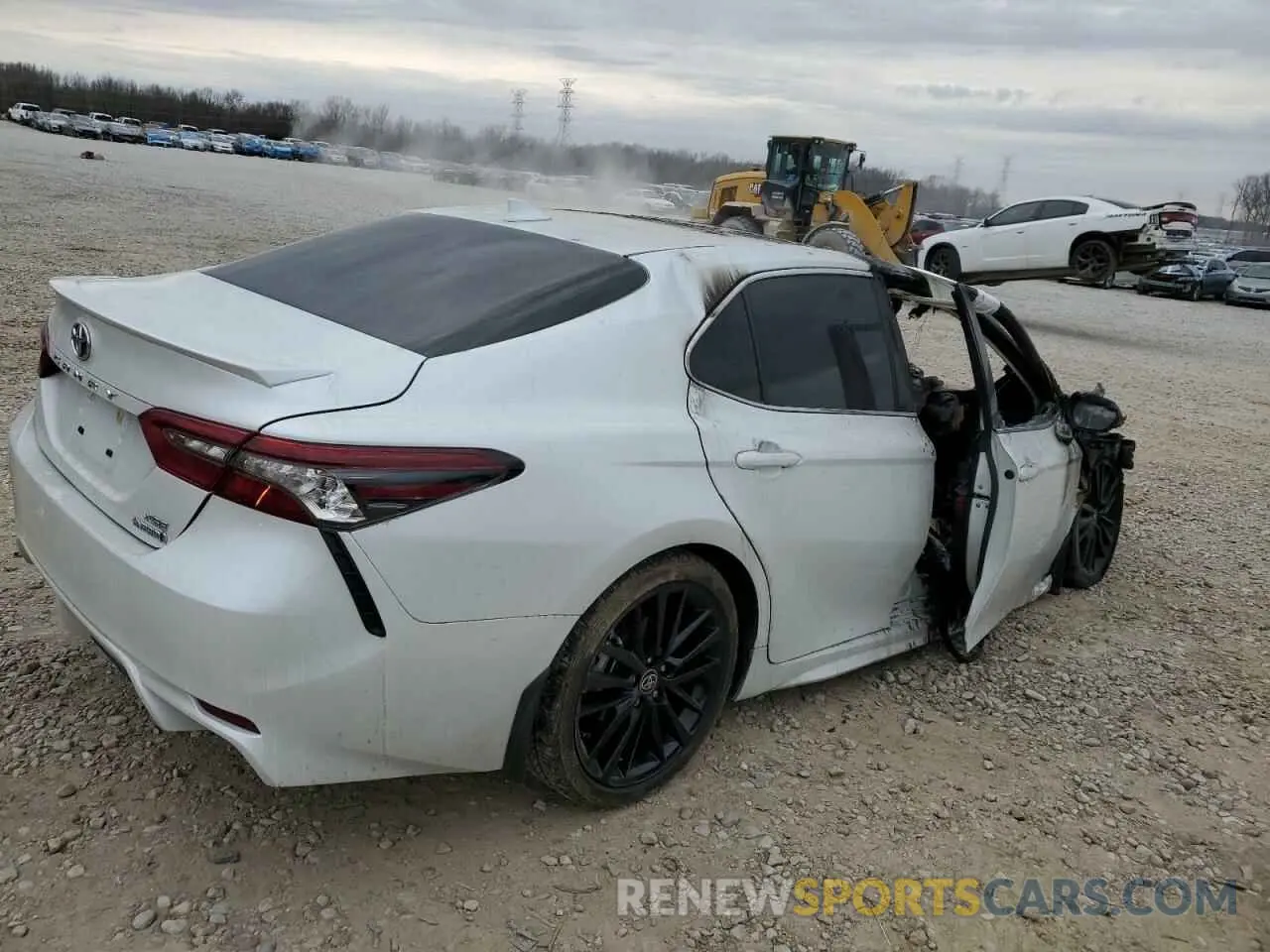 3 Photograph of a damaged car 4T1K31AK4PU605644 TOYOTA CAMRY 2023