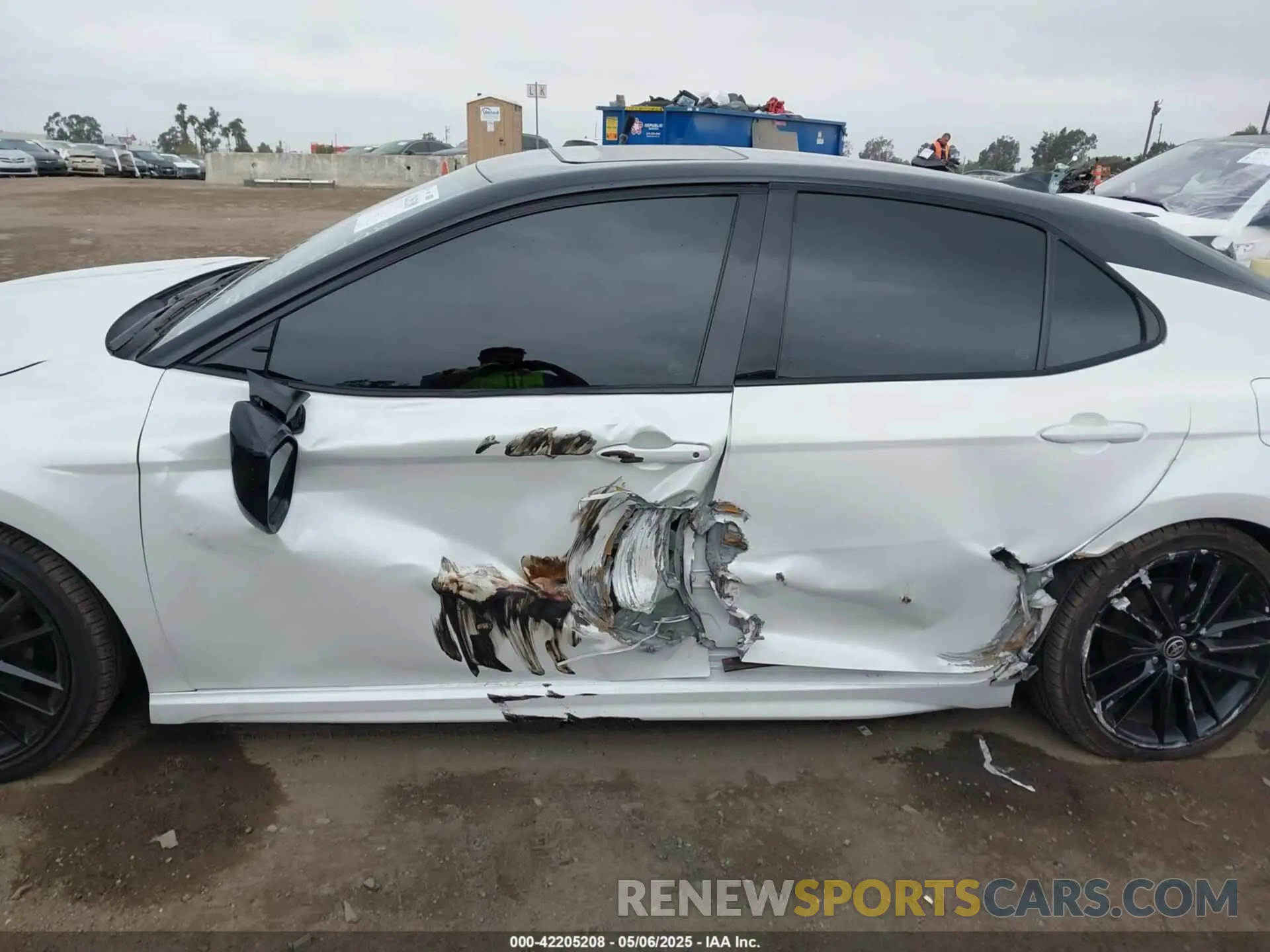 14 Фотография поврежденного автомобиля 4T1K31AKXPU057827 TOYOTA CAMRY 2023