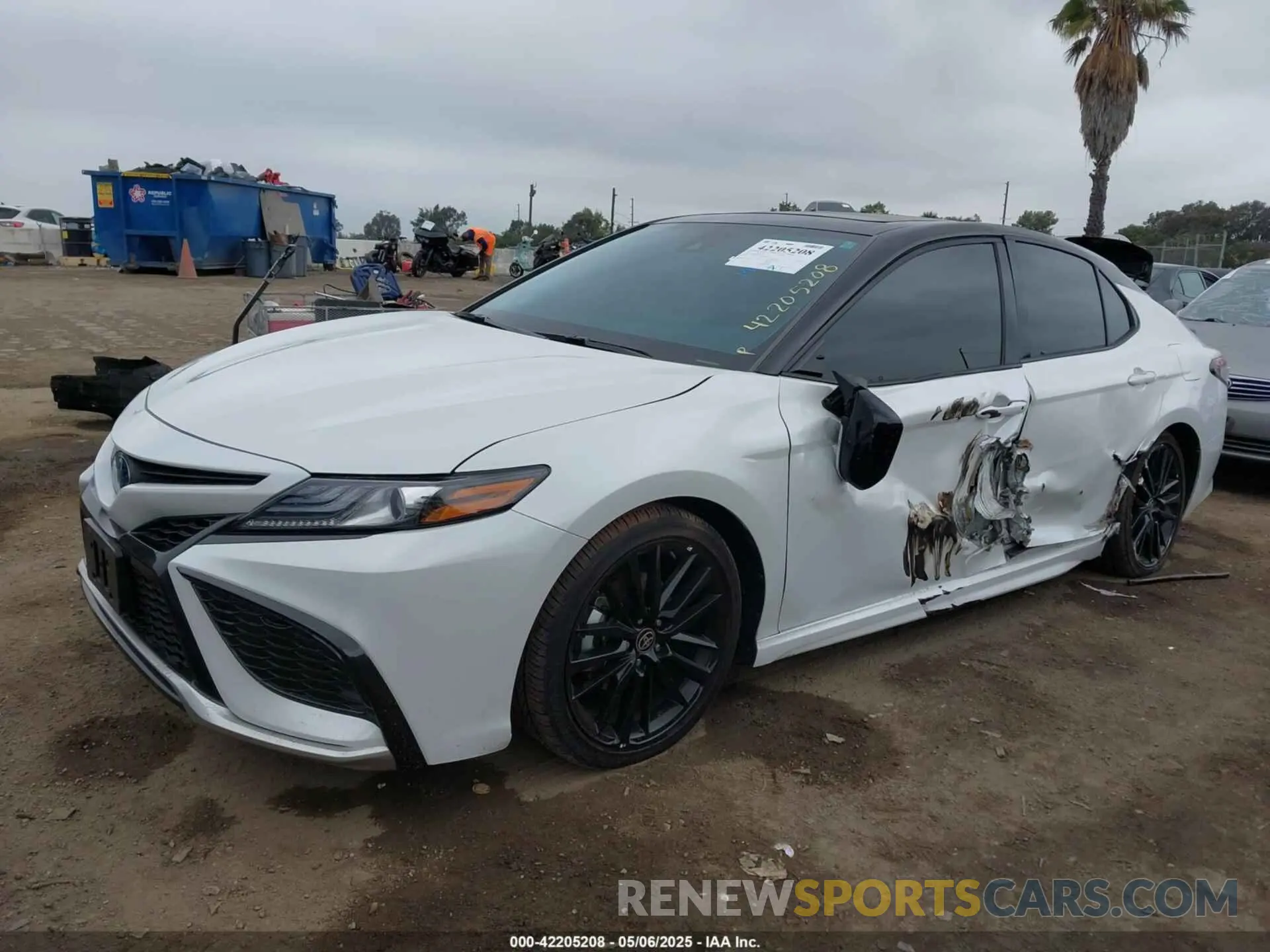 2 Фотография поврежденного автомобиля 4T1K31AKXPU057827 TOYOTA CAMRY 2023