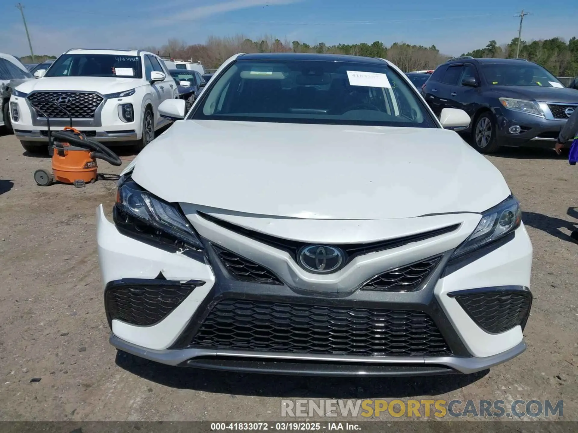 11 Photograph of a damaged car 4T1K61AK0PU091105 TOYOTA CAMRY 2023