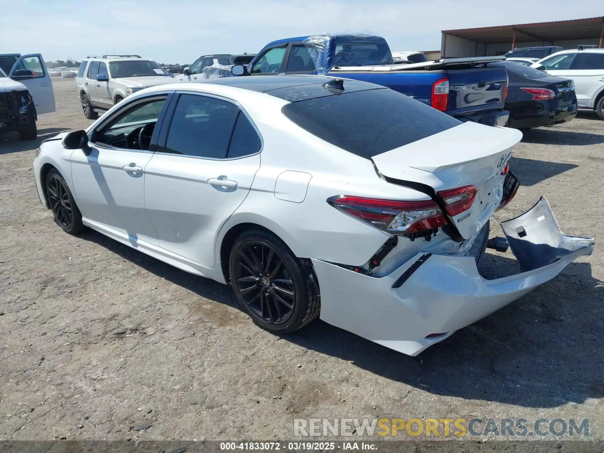 3 Photograph of a damaged car 4T1K61AK0PU091105 TOYOTA CAMRY 2023