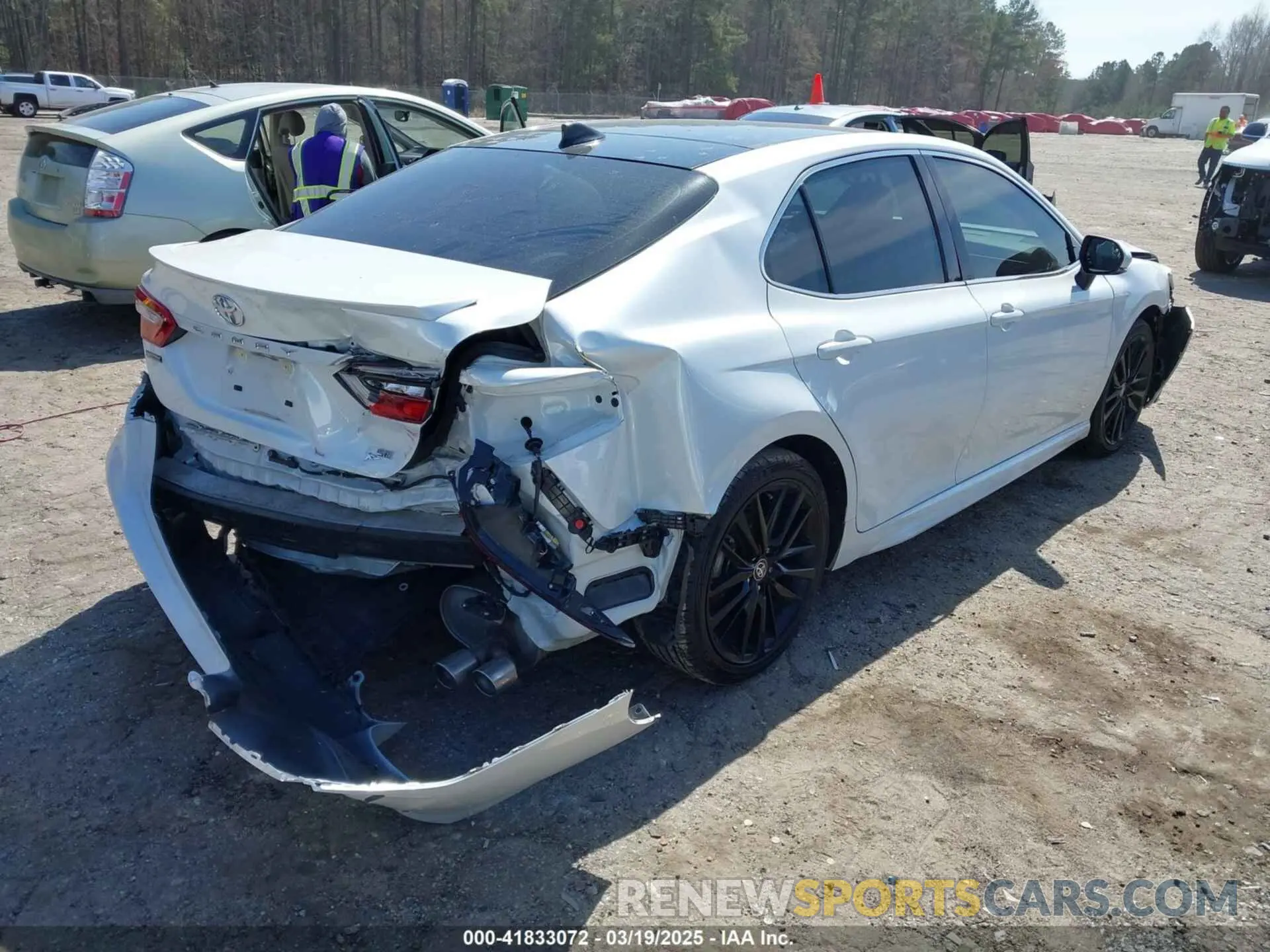 4 Photograph of a damaged car 4T1K61AK0PU091105 TOYOTA CAMRY 2023