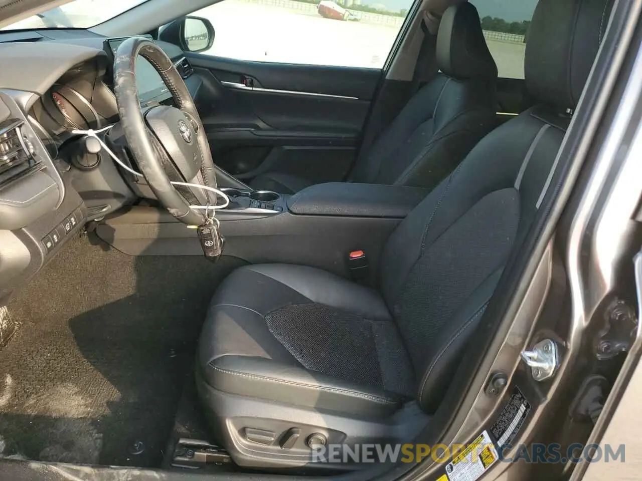 7 Photograph of a damaged car 4T1K61AK0PU147673 TOYOTA CAMRY 2023