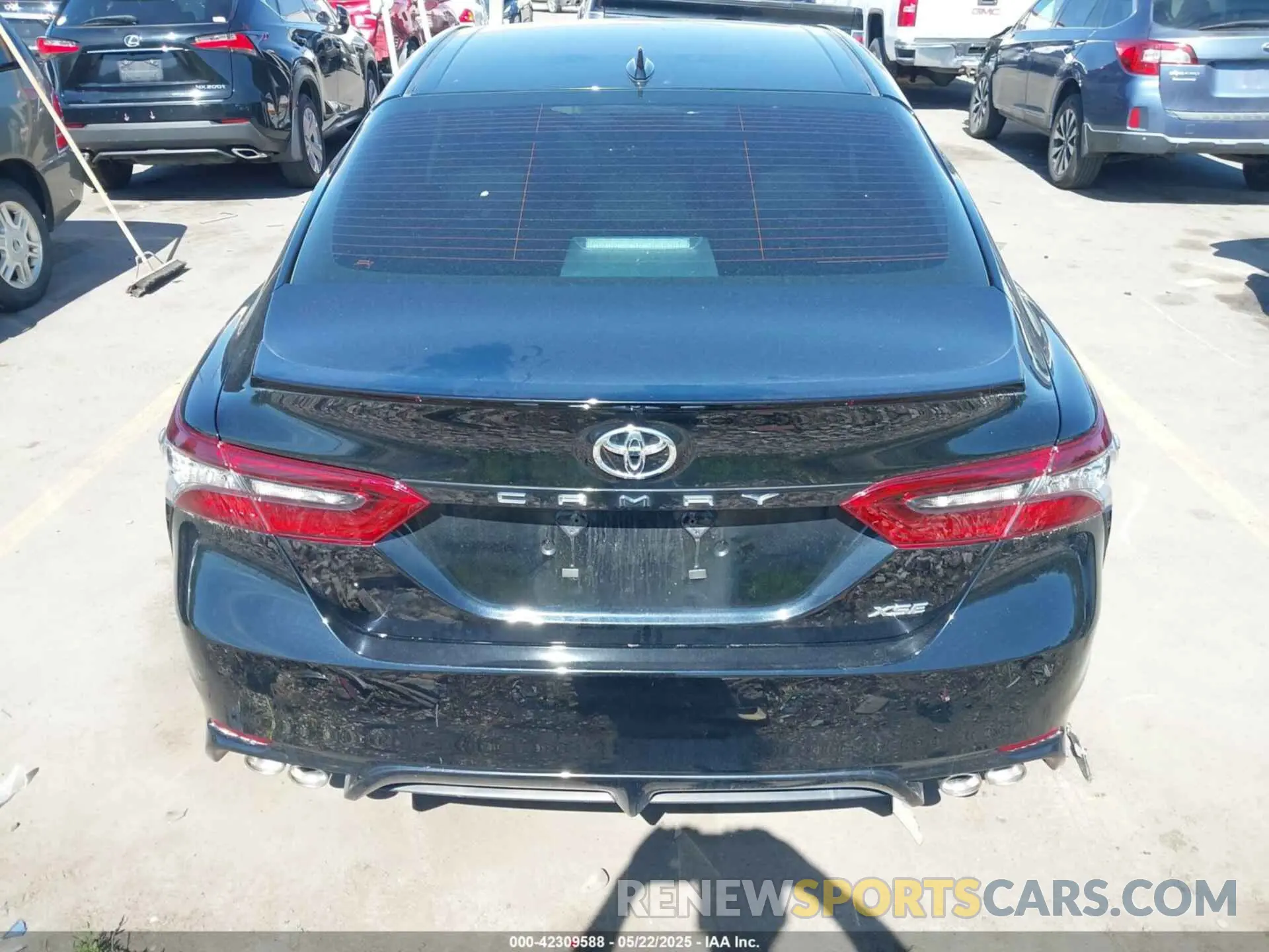 16 Photograph of a damaged car 4T1K61AK1PU722654 TOYOTA CAMRY 2023