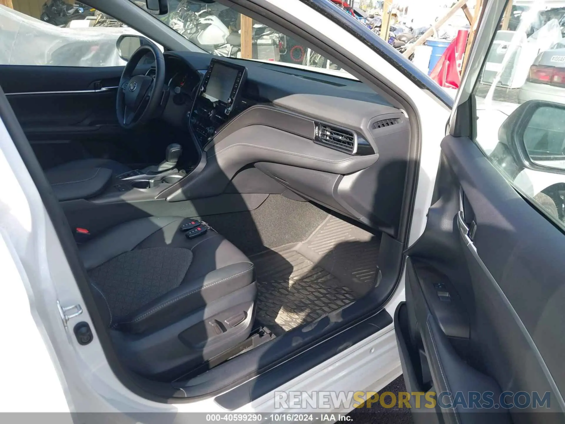 5 Фотография поврежденного автомобиля 4T1K61AK3PU137445 TOYOTA CAMRY 2023