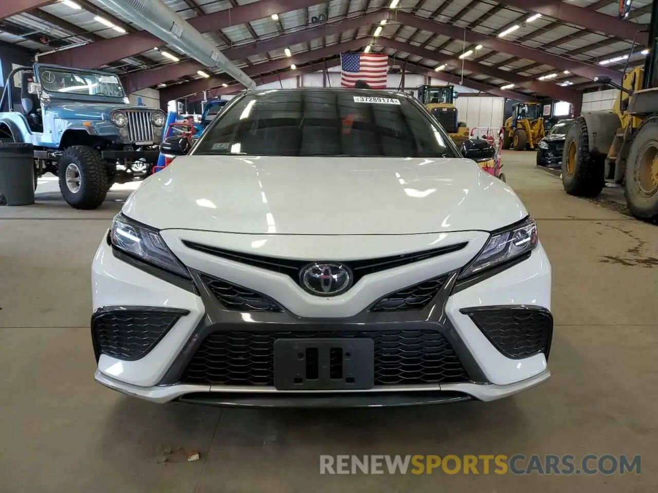 5 Photograph of a damaged car 4T1K61AK4PU121061 TOYOTA CAMRY 2023