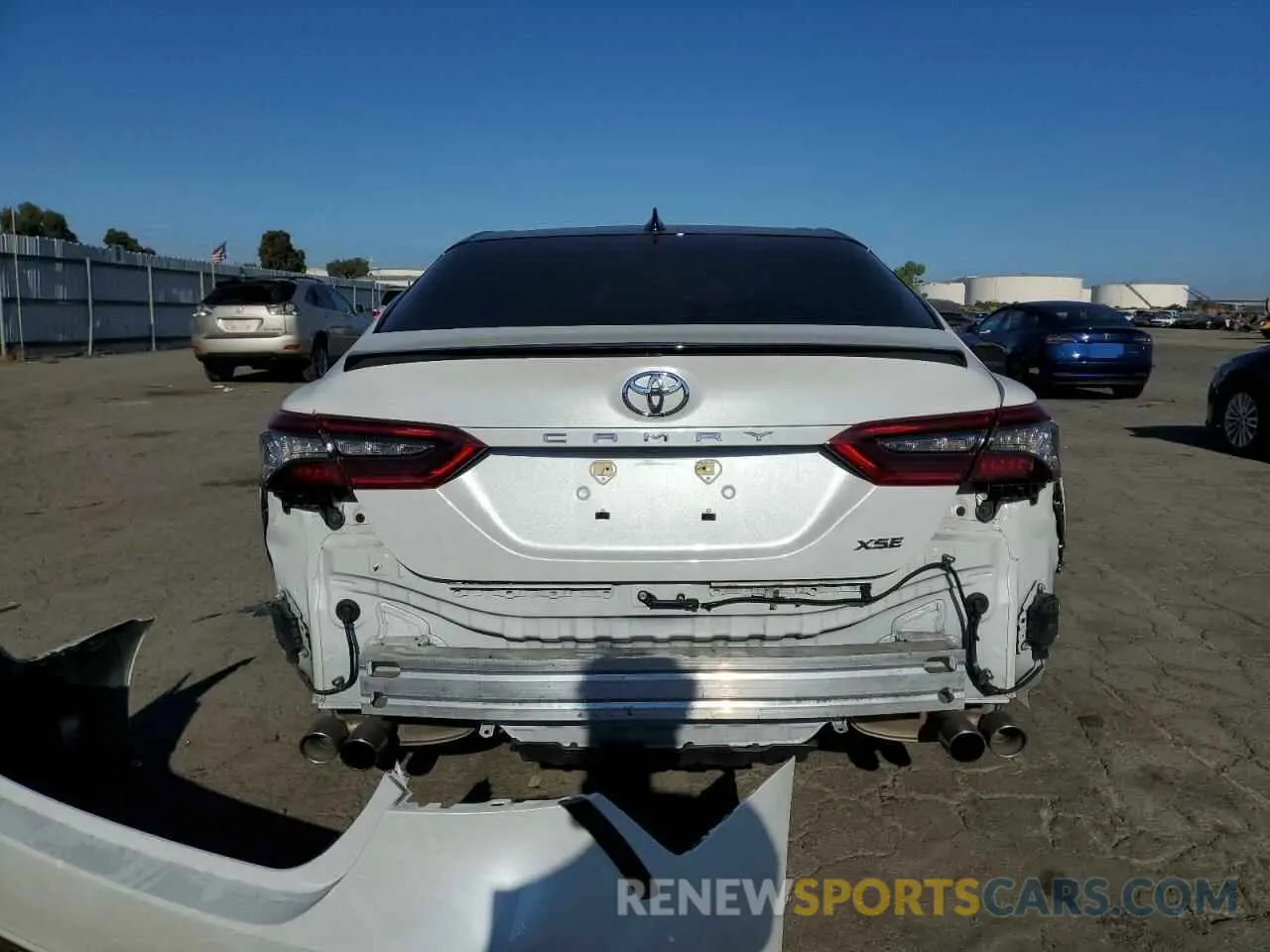 6 Photograph of a damaged car 4T1K61AK6PU121966 TOYOTA CAMRY 2023