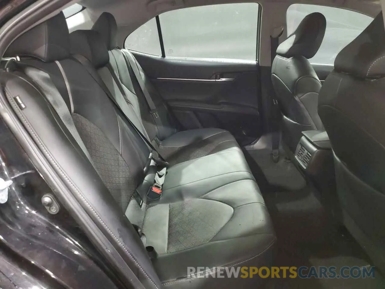 10 Photograph of a damaged car 4T1K61AK7PU157021 TOYOTA CAMRY 2023