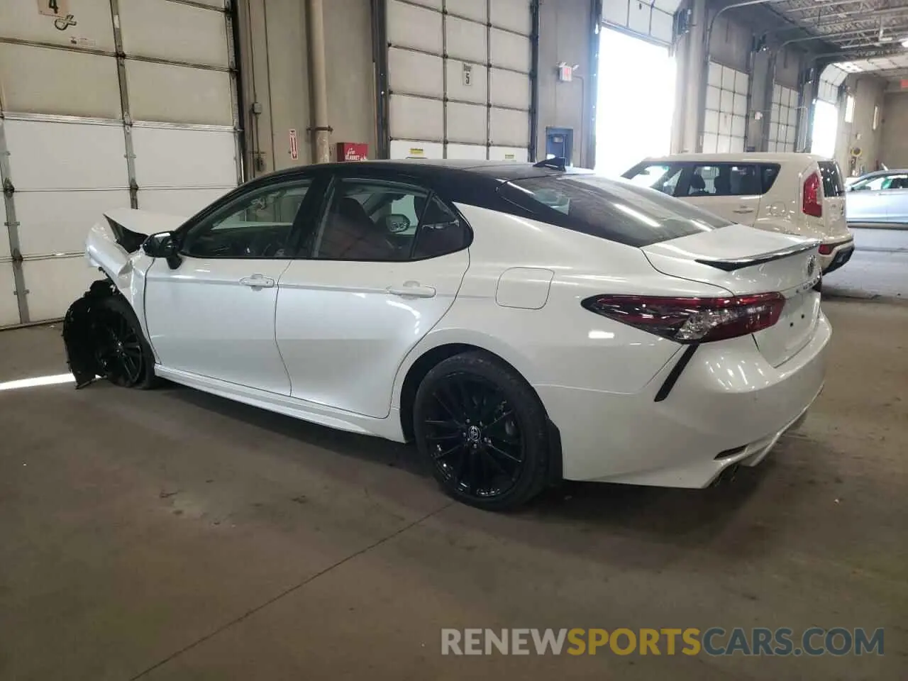 2 Photograph of a damaged car 4T1K61AK8PU138915 TOYOTA CAMRY 2023
