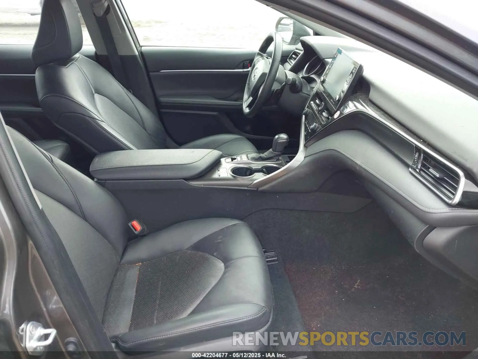 5 Photograph of a damaged car 4T1K61AK8PU817003 TOYOTA CAMRY 2023