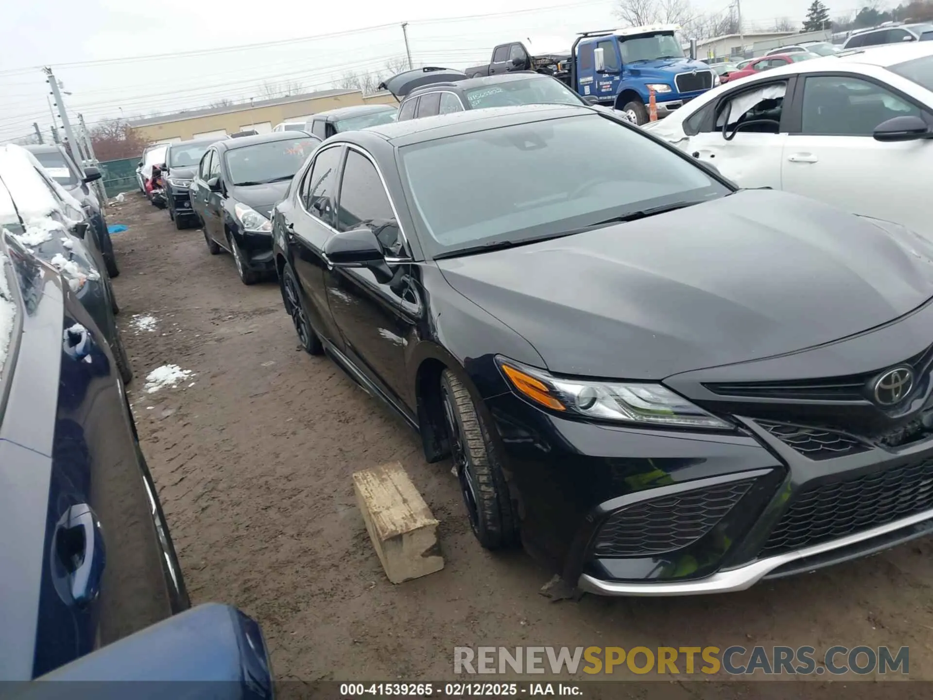 1 Photograph of a damaged car 4T1K61AK9PU100562 TOYOTA CAMRY 2023