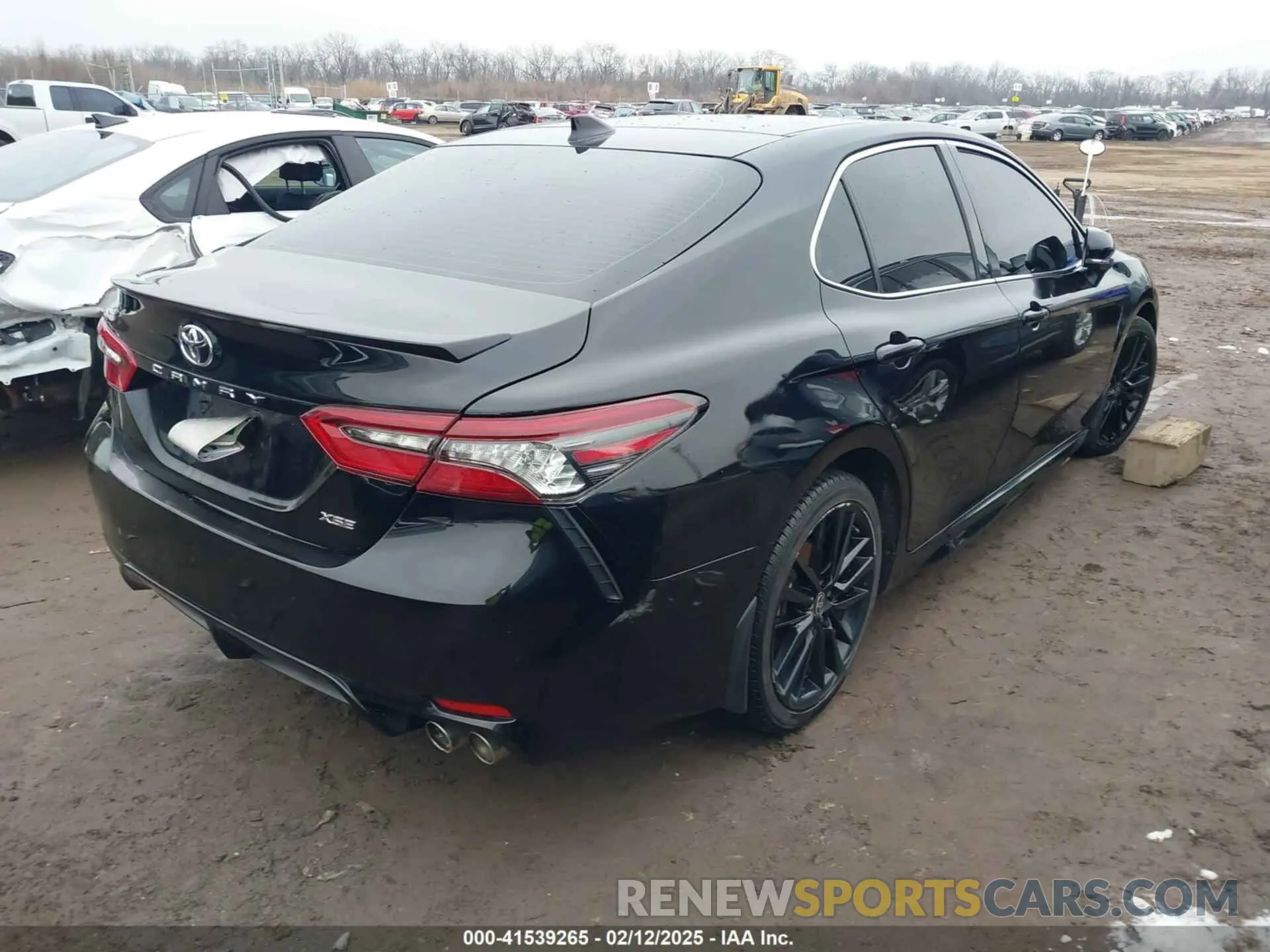 4 Photograph of a damaged car 4T1K61AK9PU100562 TOYOTA CAMRY 2023