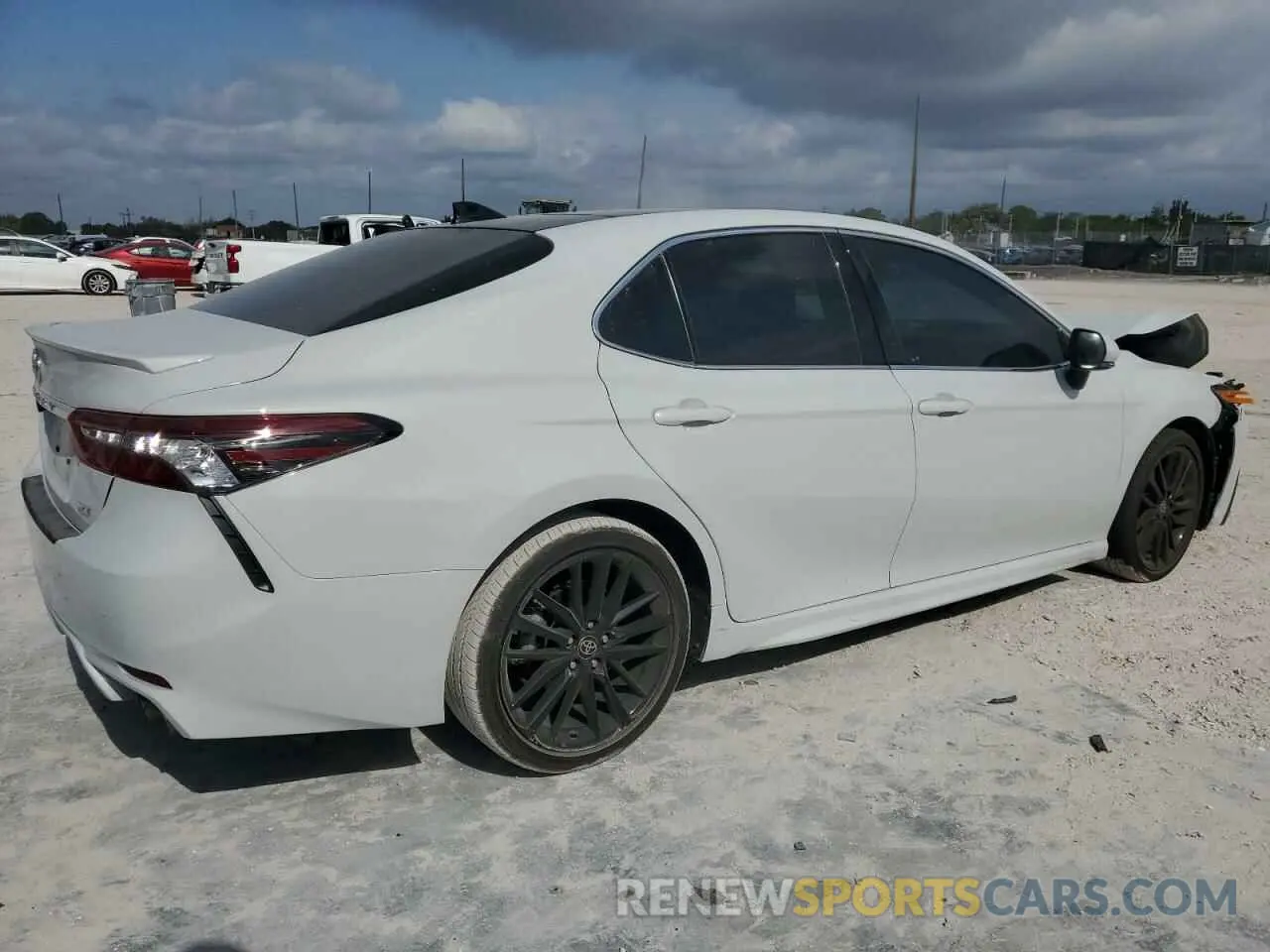 3 Photograph of a damaged car 4T1K61AK9PU165654 TOYOTA CAMRY 2023