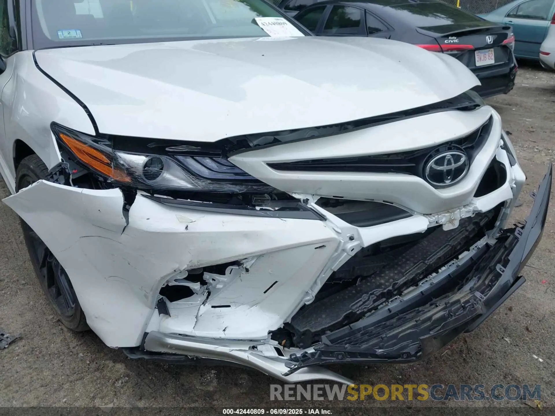 6 Photograph of a damaged car 4T1K61BK0PU091992 TOYOTA CAMRY 2023