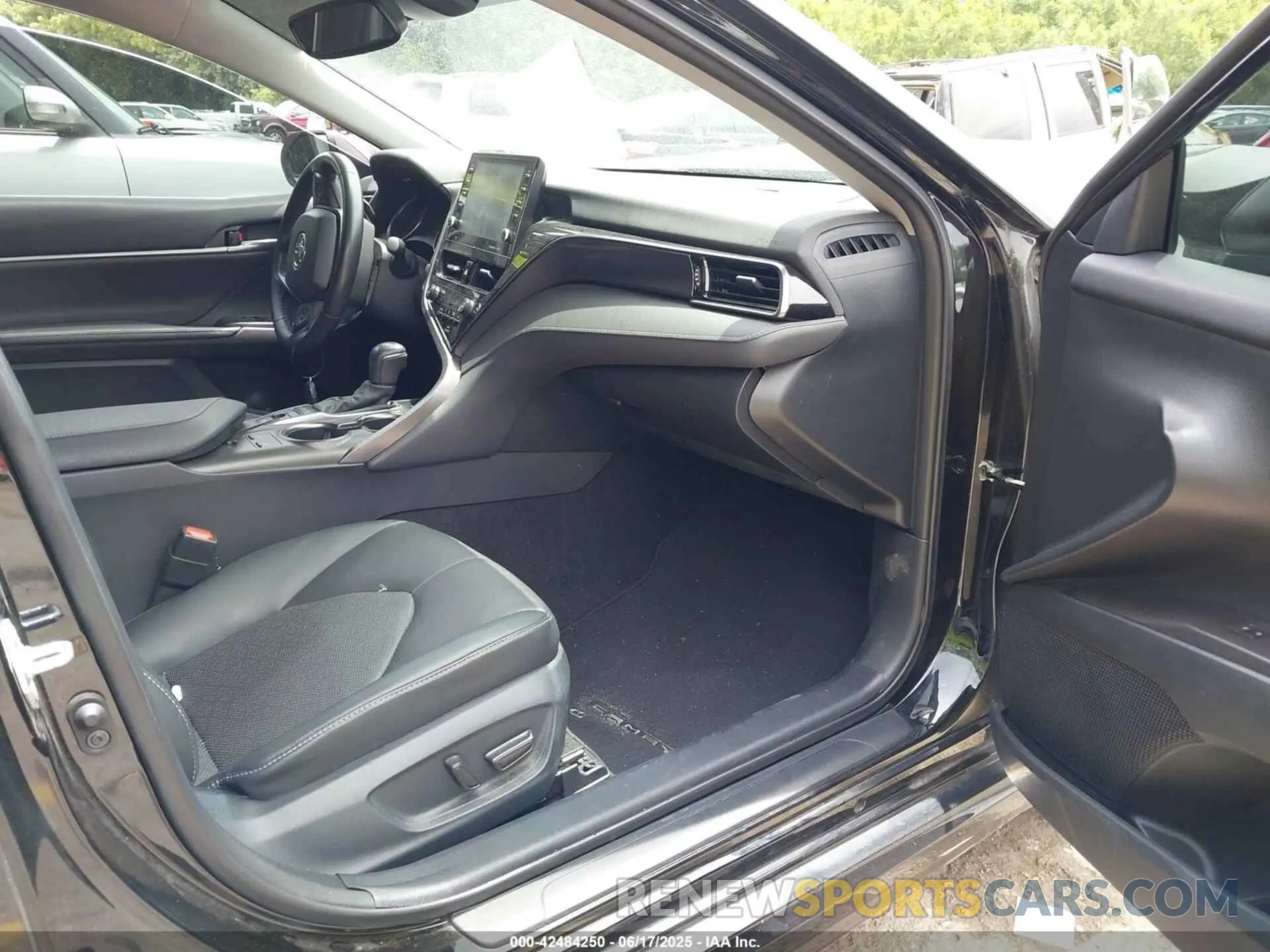 5 Photograph of a damaged car 4T1K61BK2PU088317 TOYOTA CAMRY 2023