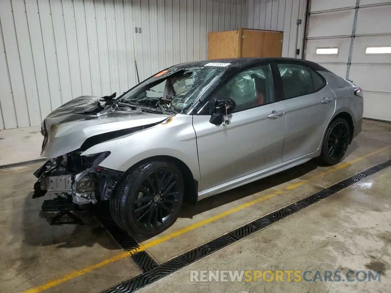1 Фотография поврежденного автомобиля 4T1K61BK6PU074999 TOYOTA CAMRY 2023