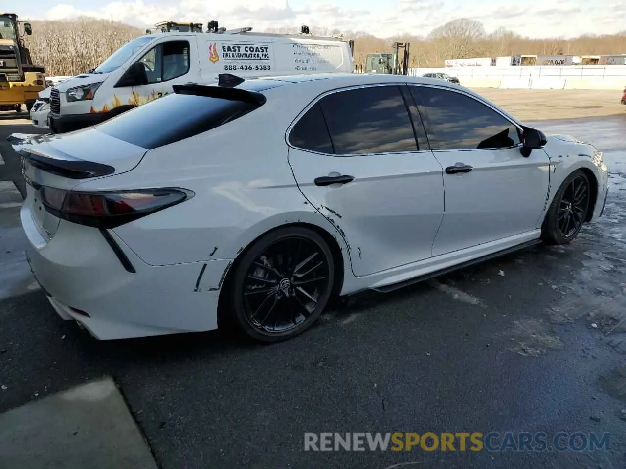 3 Photograph of a damaged car 4T1K61BK6PU095870 TOYOTA CAMRY 2023