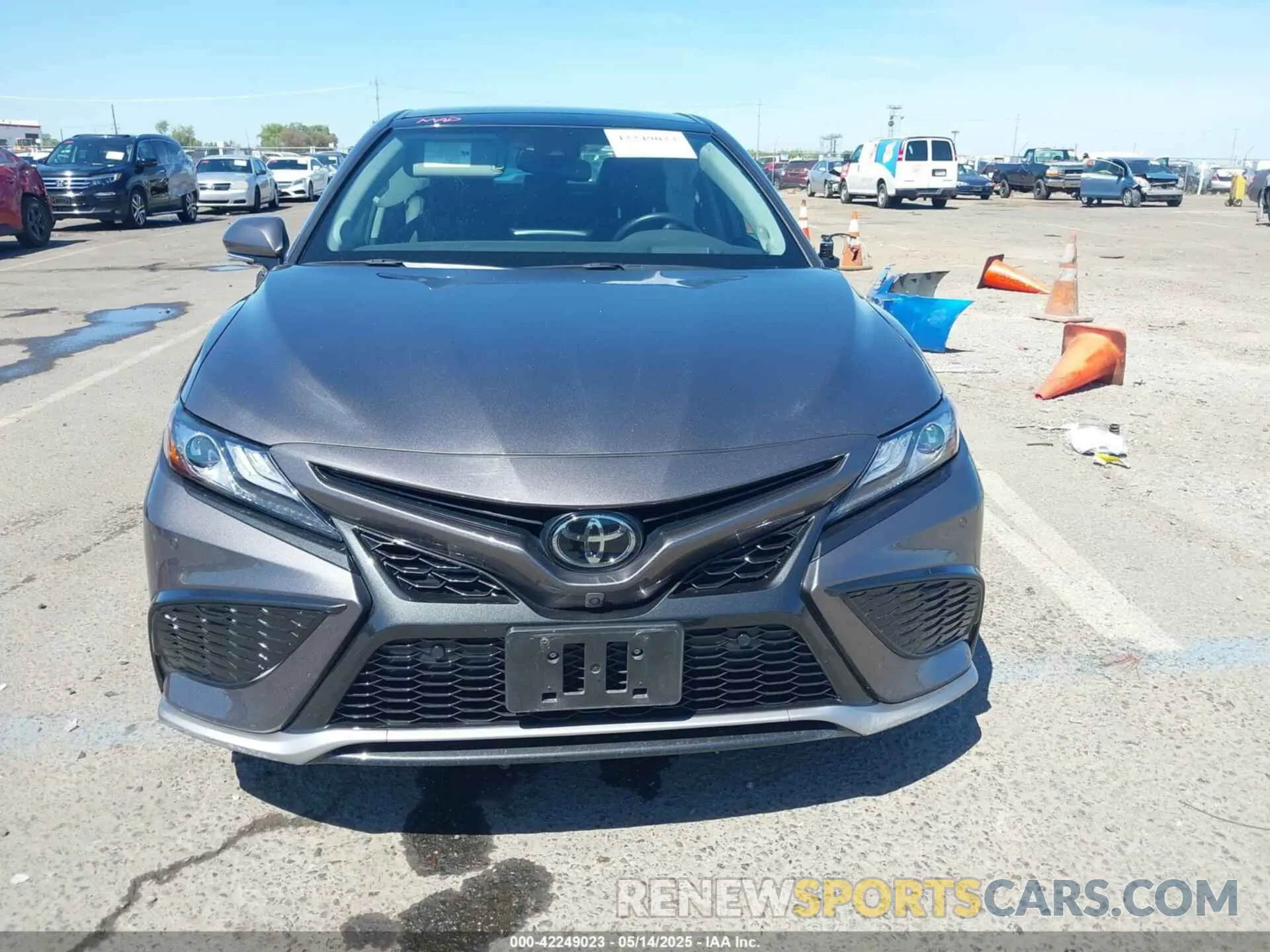 11 Photograph of a damaged car 4T1K61BK7PU099474 TOYOTA CAMRY 2023