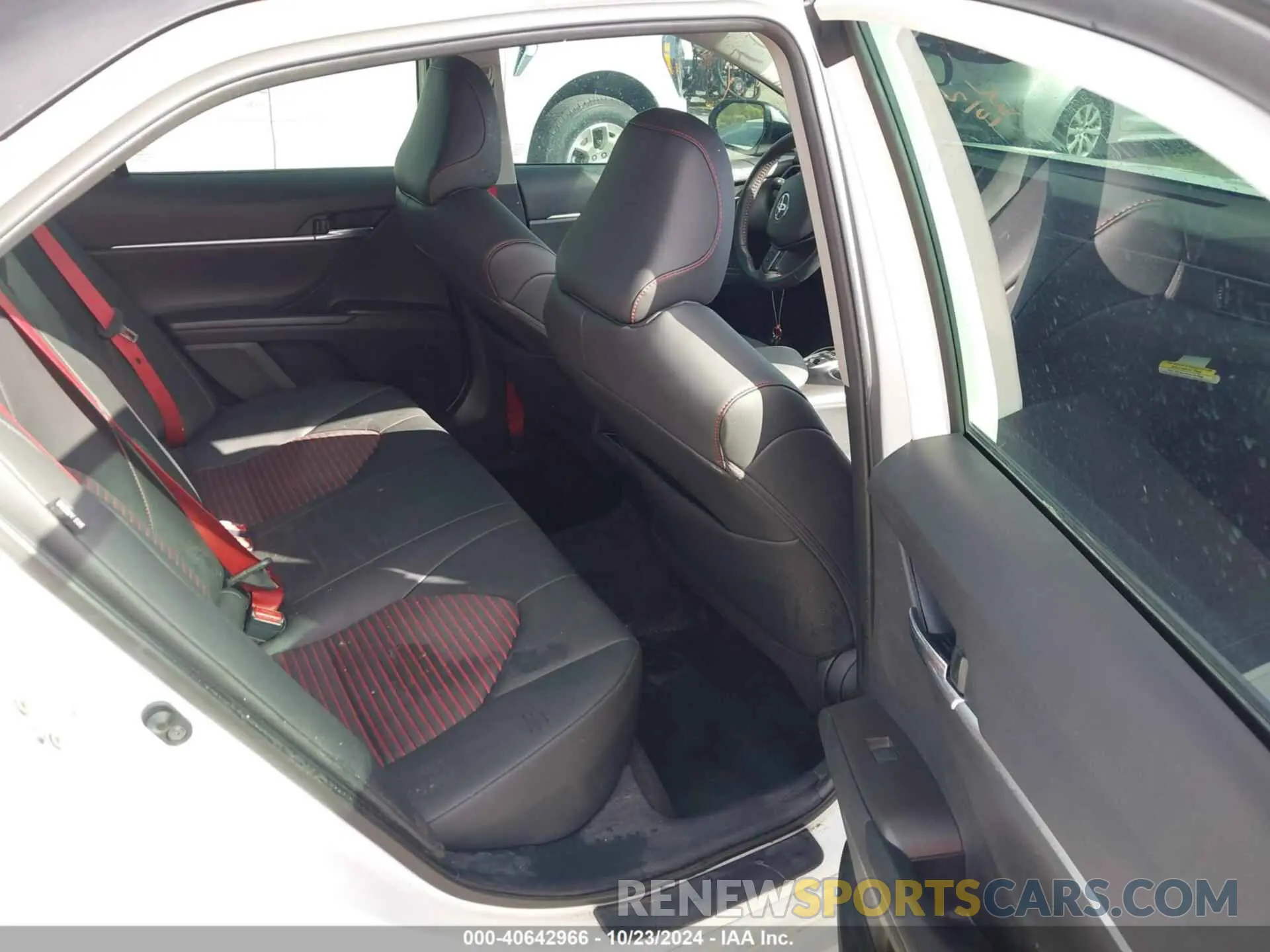 8 Фотография поврежденного автомобиля 4T1KZ1AK1PU072859 TOYOTA CAMRY 2023