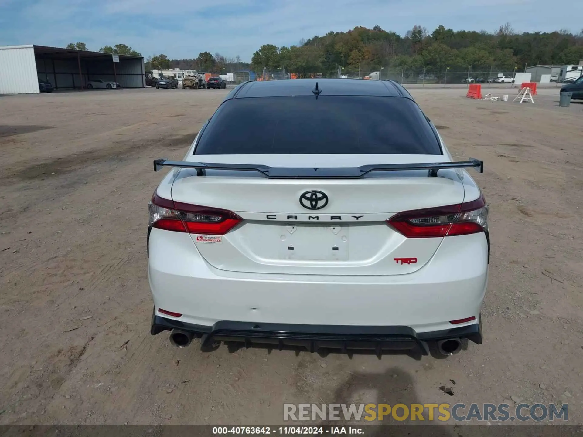 16 Photograph of a damaged car 4T1KZ1AK3PU082390 TOYOTA CAMRY 2023