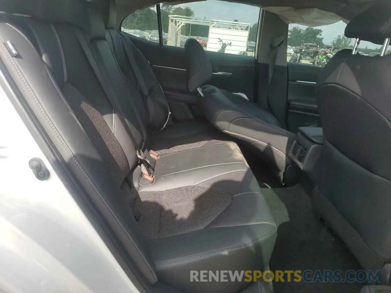 10 Photograph of a damaged car 4T1KZ1AK5PU083458 TOYOTA CAMRY 2023