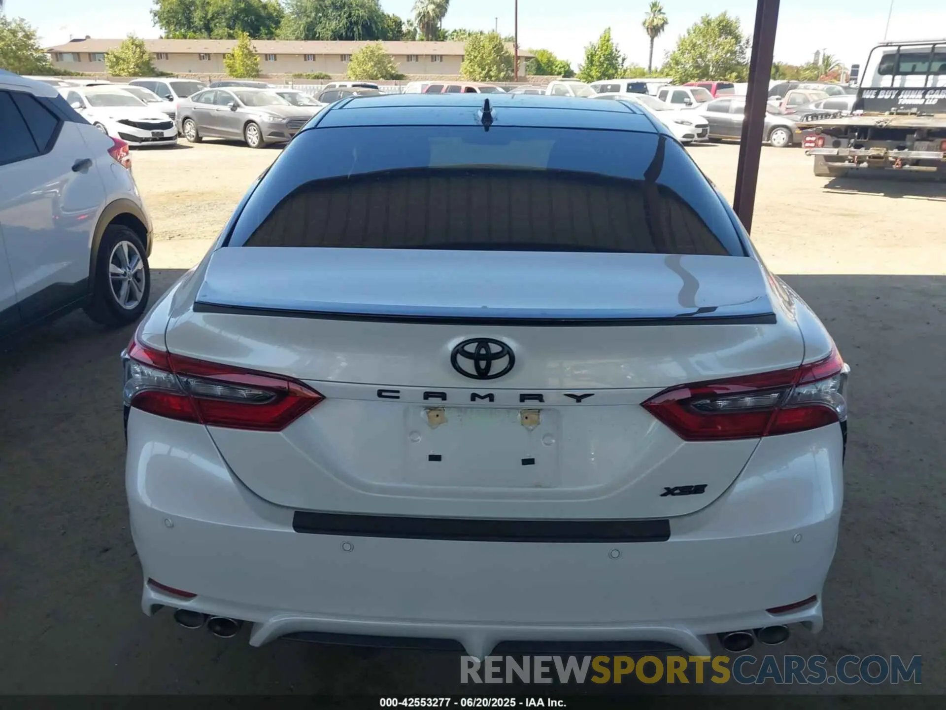 16 Photograph of a damaged car 4T1KZ1AK5PU084917 TOYOTA CAMRY 2023